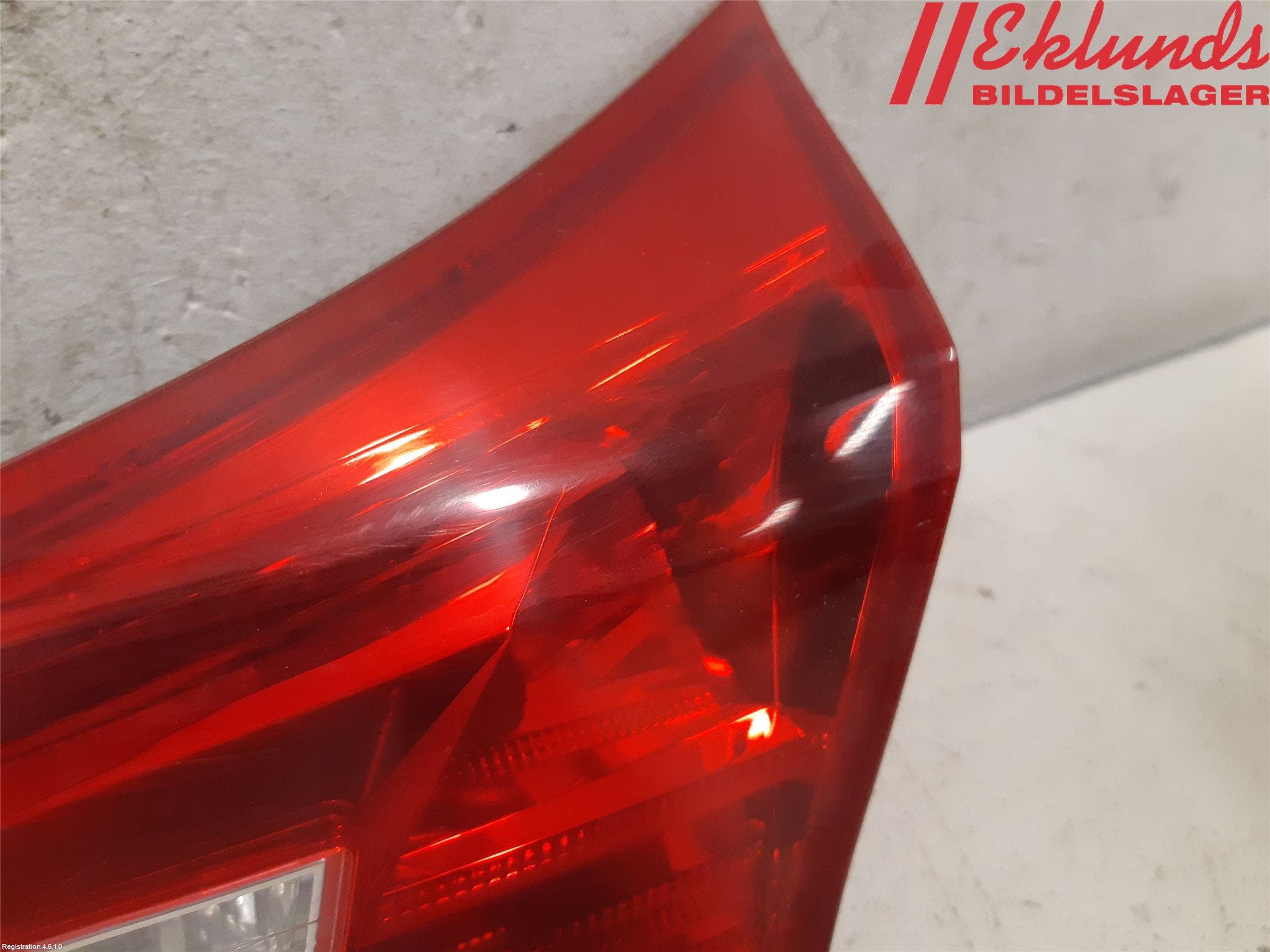 Toyota AURIS 13-19 Bakljus Lucka Hö