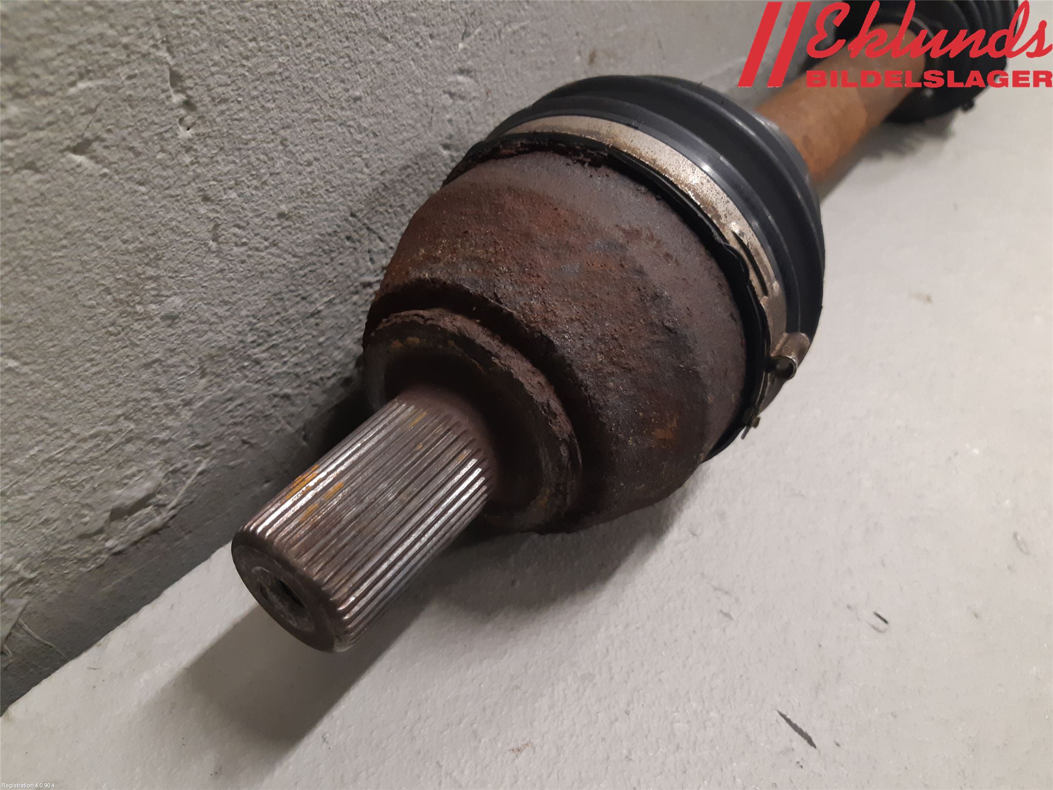 Volvo V70 08-13 Drivaxel Fram Höger