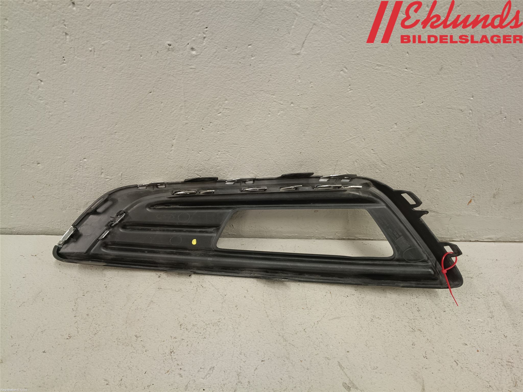 Ford FOCUS 15-18 Dimljussarg Fram