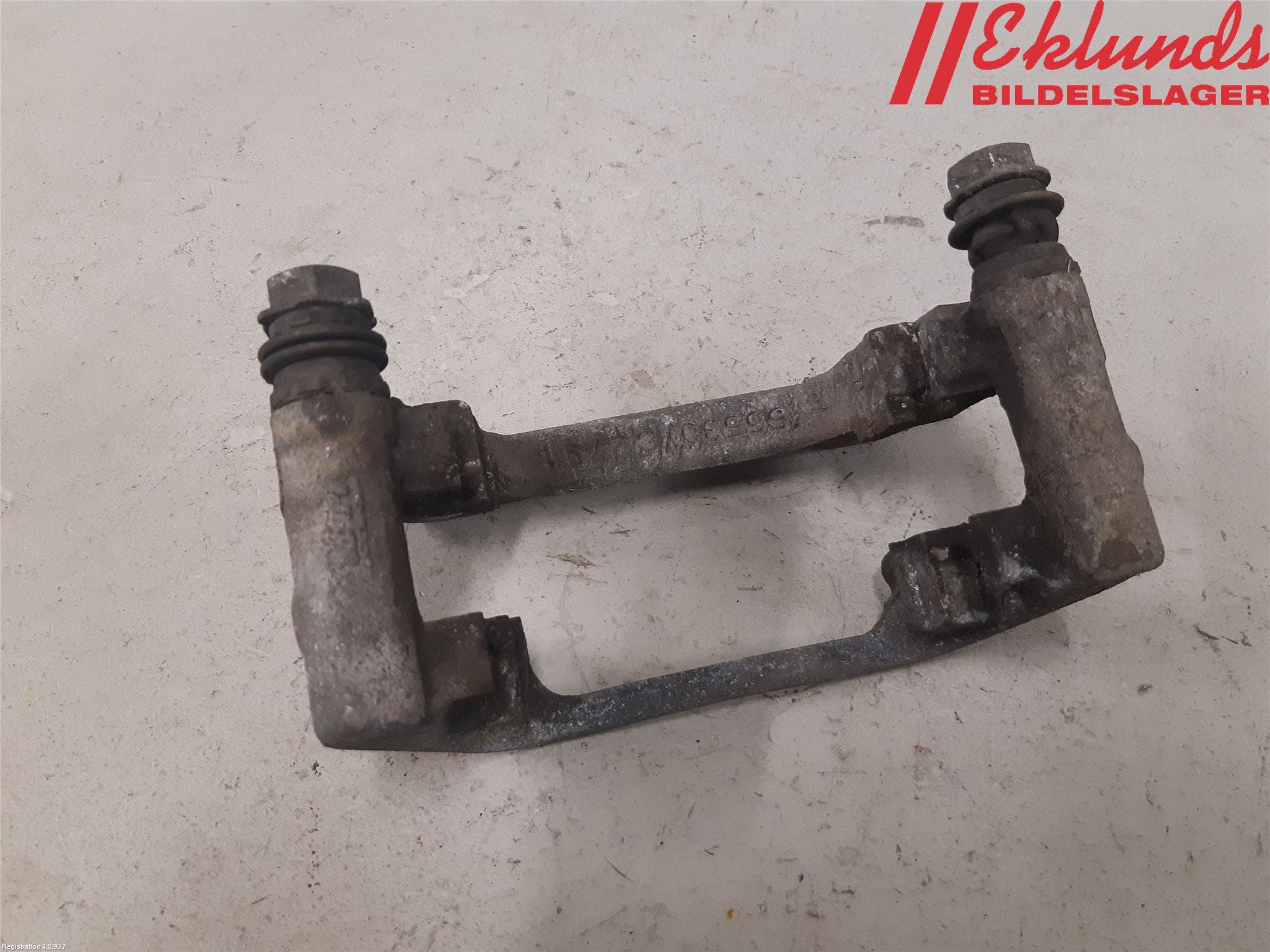 Toyota PROACE II 16- Bromsokshållare