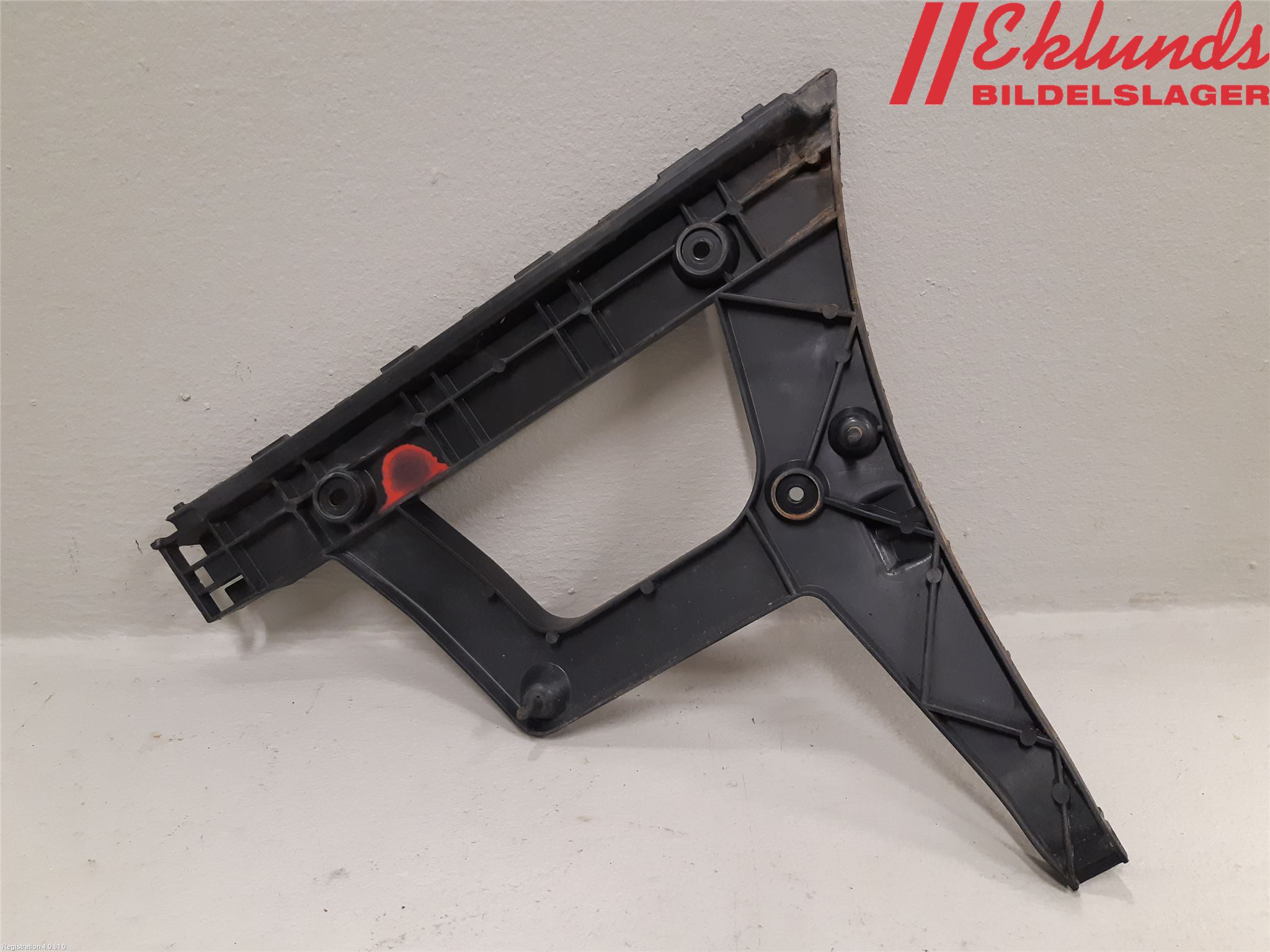 Audi A4 12-15 Stötfångarfäste Bak Vä