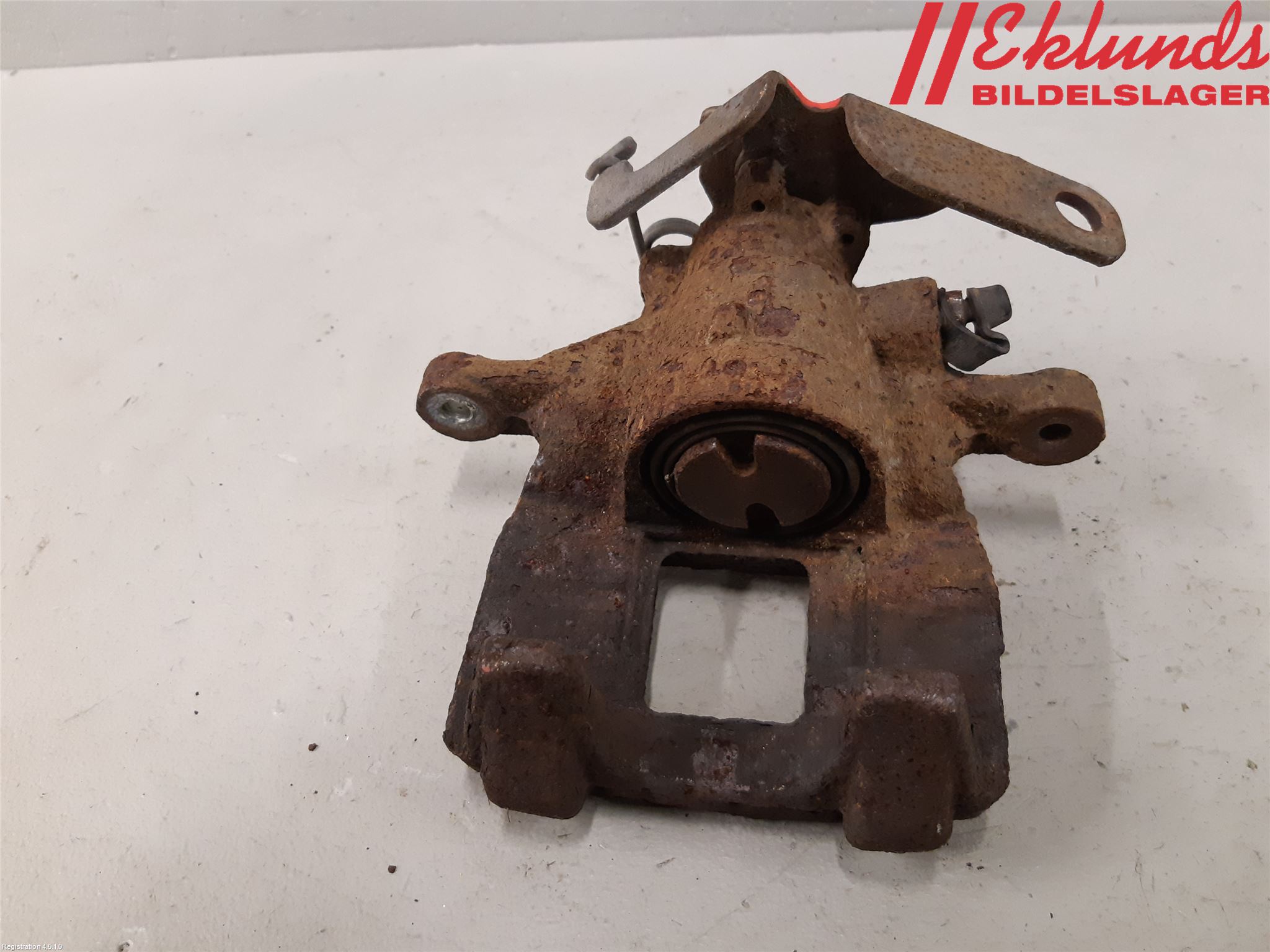 Ford TRANSIT/TOURNEO CUSTOM 13-24 Bromsok Bak Vänster