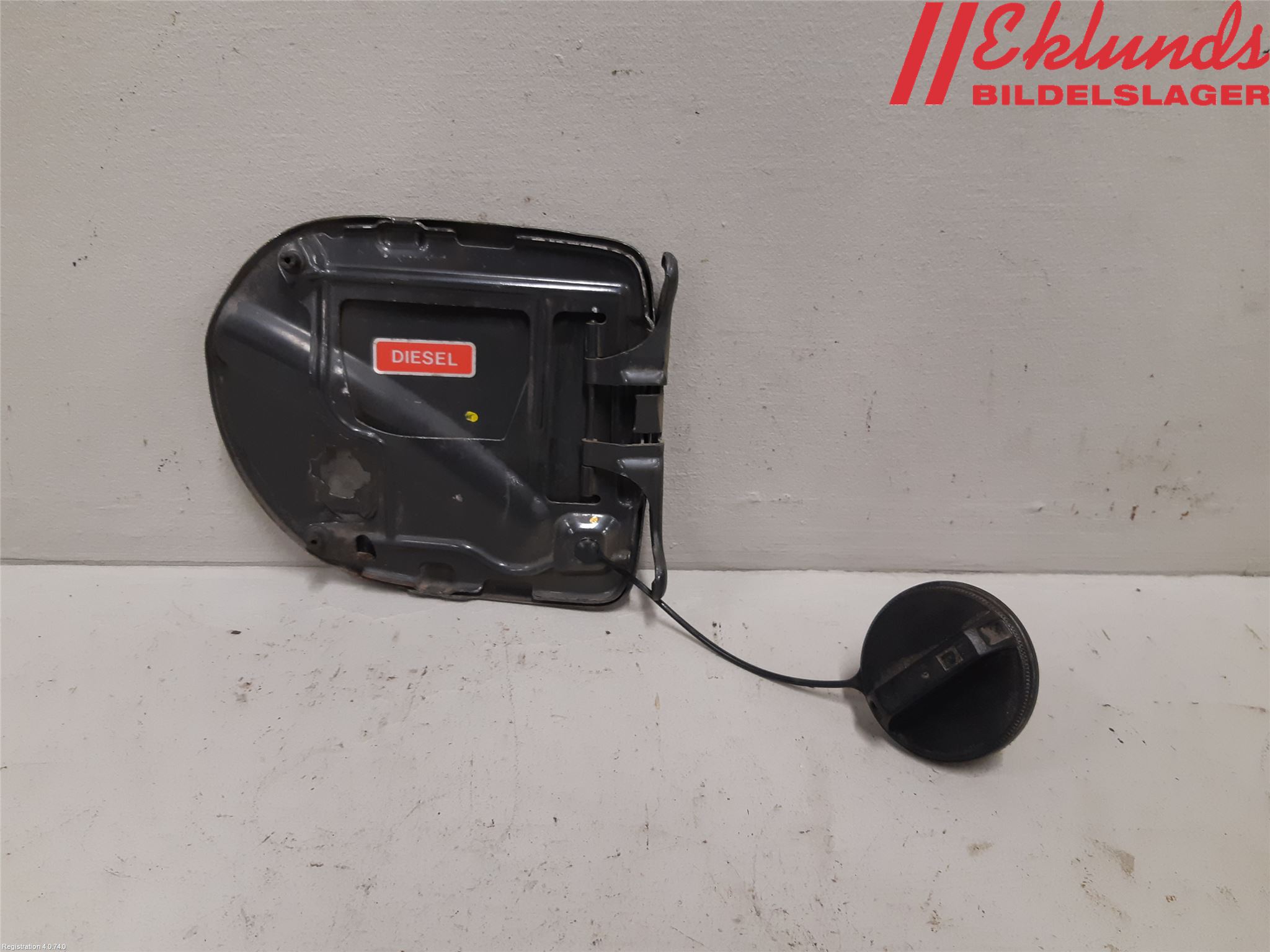 Nissan NAVARA 05-16 Tanklucka