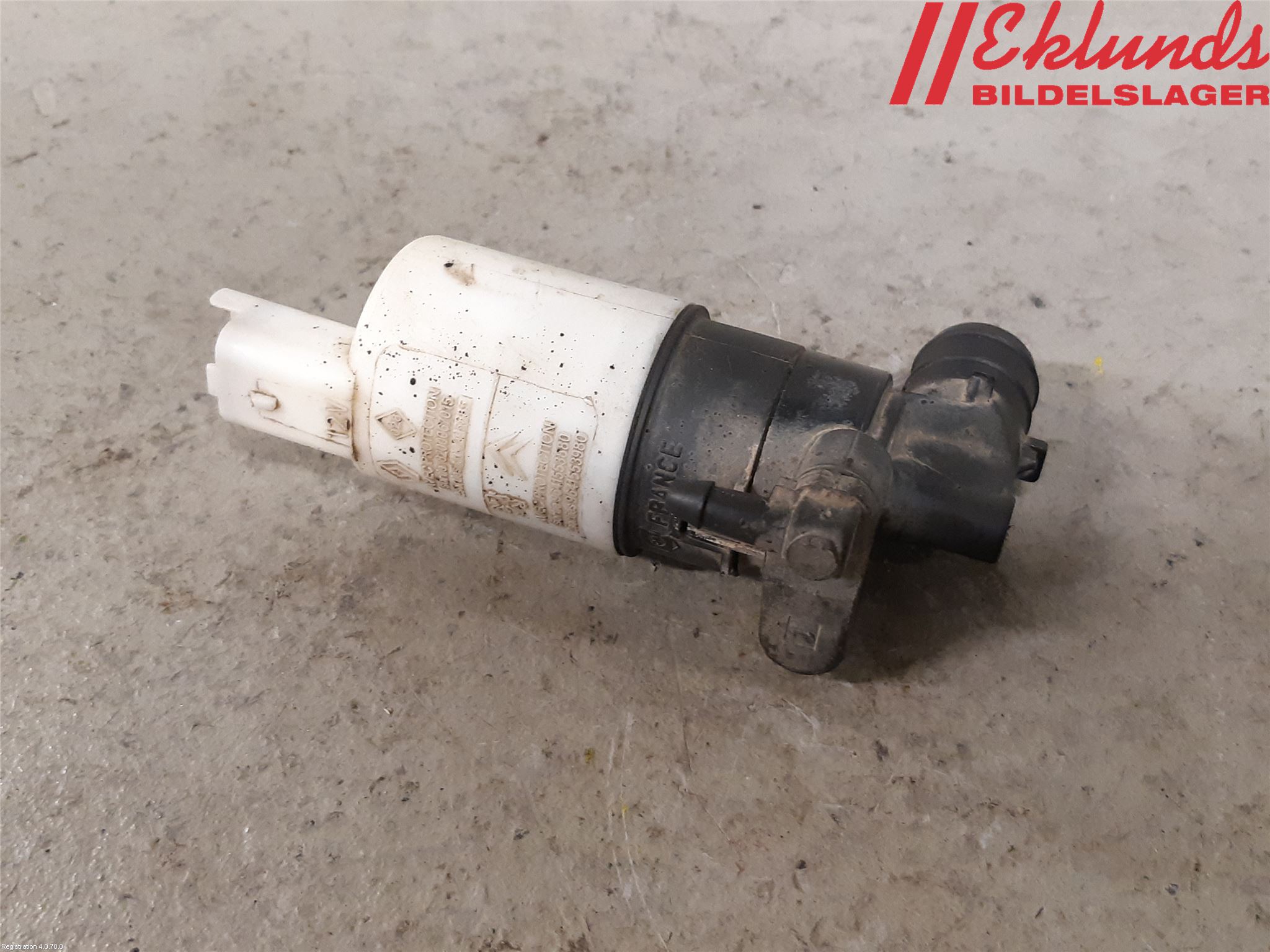 Renault TRAFIC   02-14 Spolarpump Vindruta