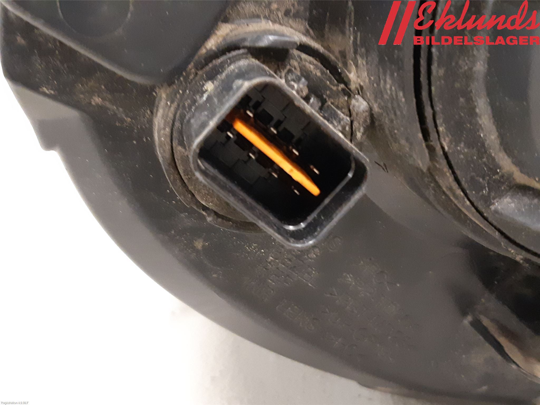 Kia PICANTO    04-11 Strålkastare Höger