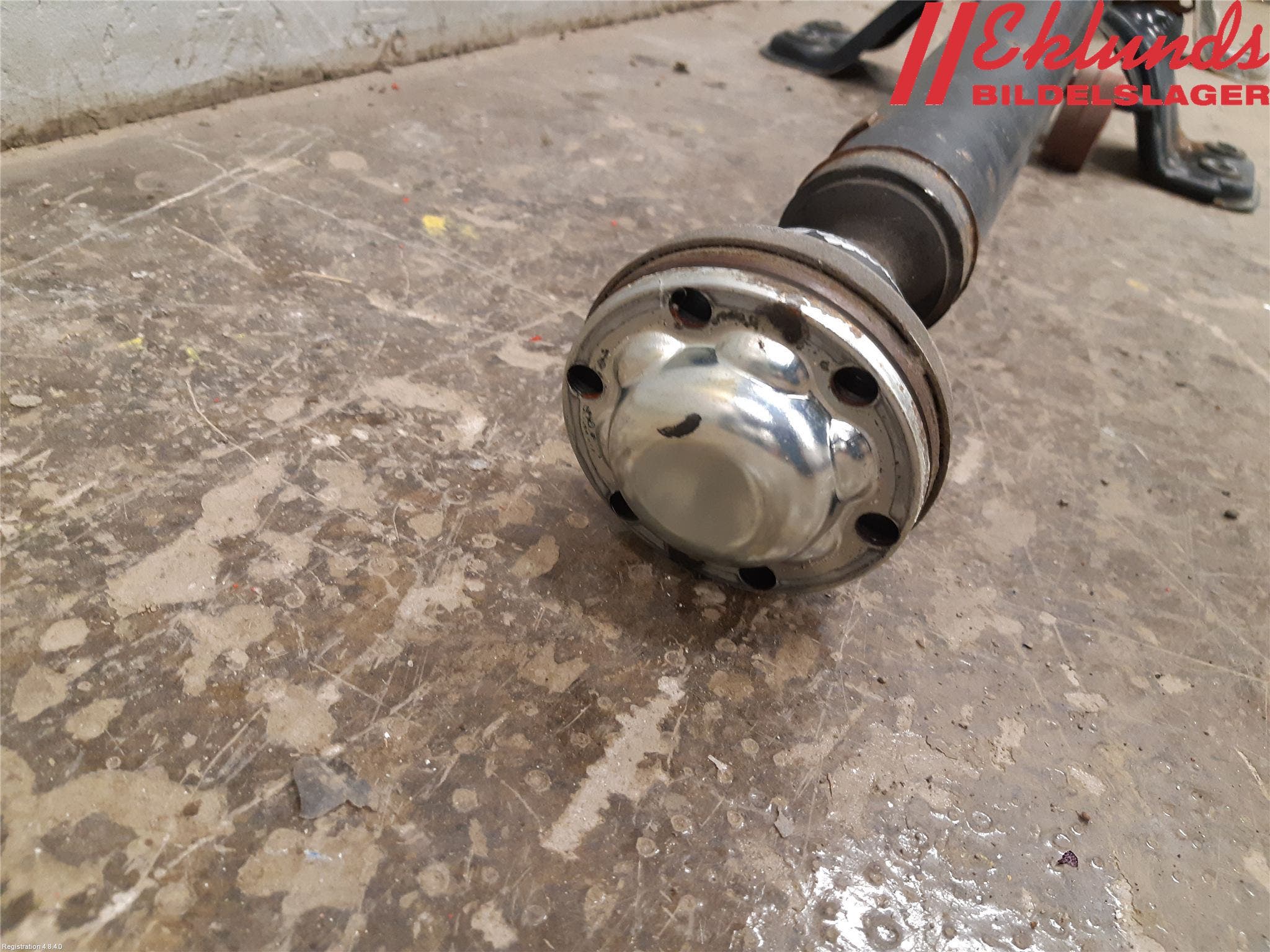 Volvo V60 14-18 Mellanaxel Komp