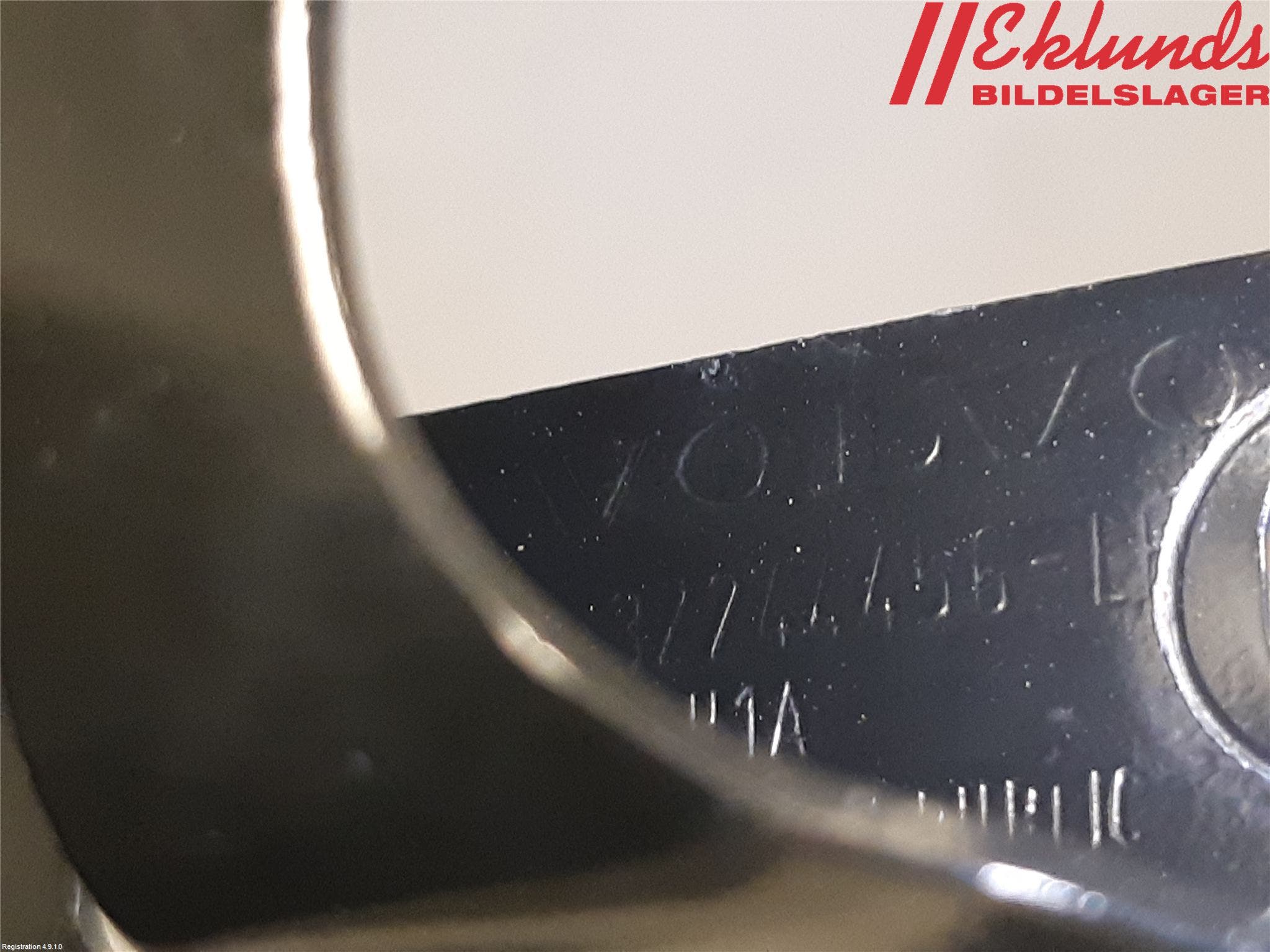 Volvo XC40/RECHARGE 18- Huvlås