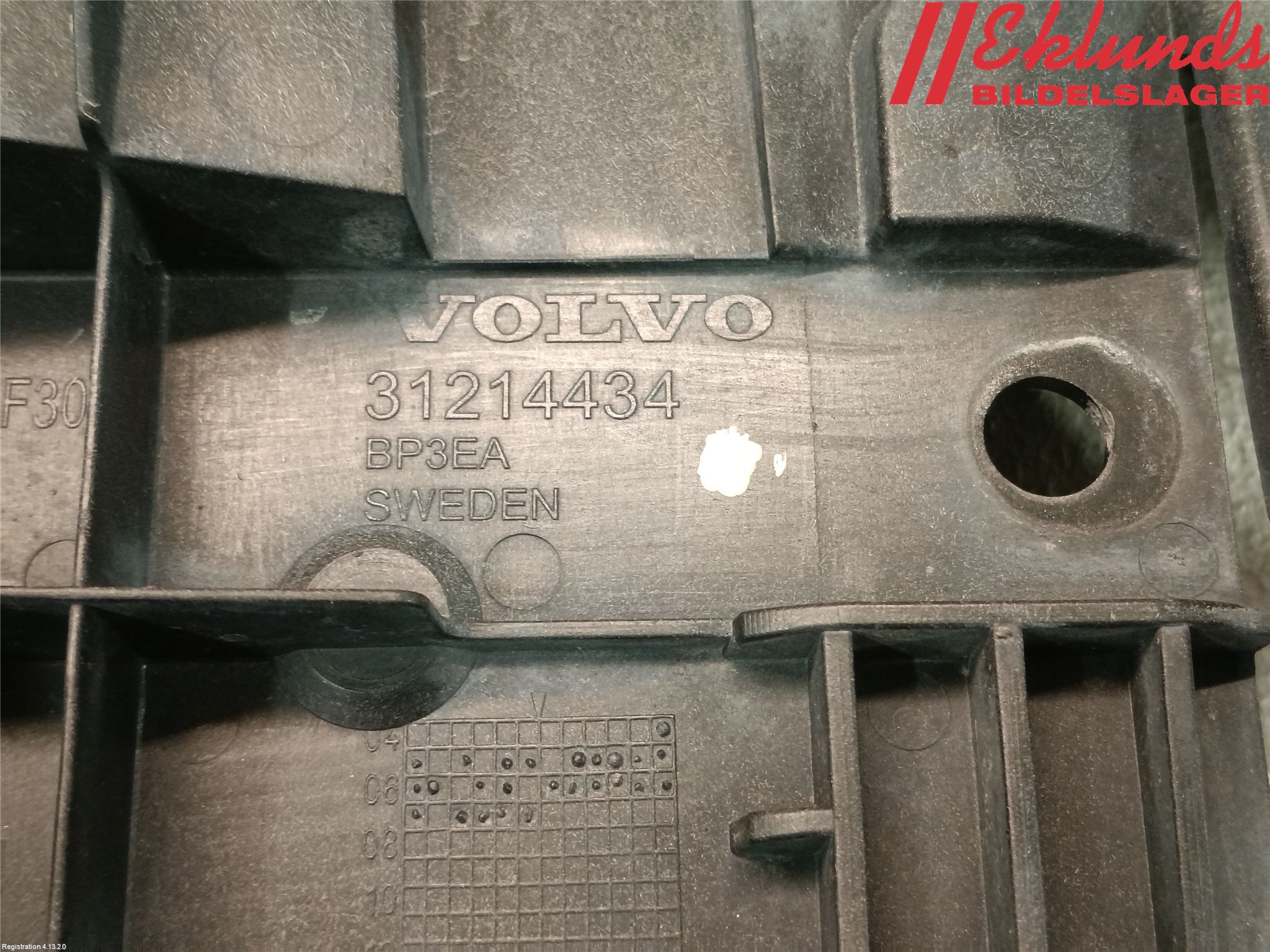 Volvo S80 07-13 Stötfångarfäste Fram Hö