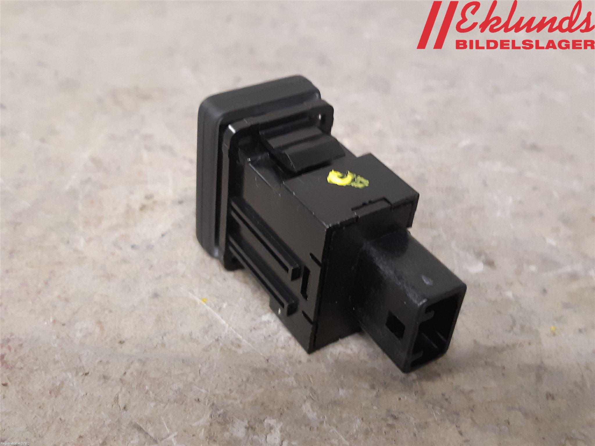 Mitsubishi OUTLANDER 13-21 Strömställare Övrigt