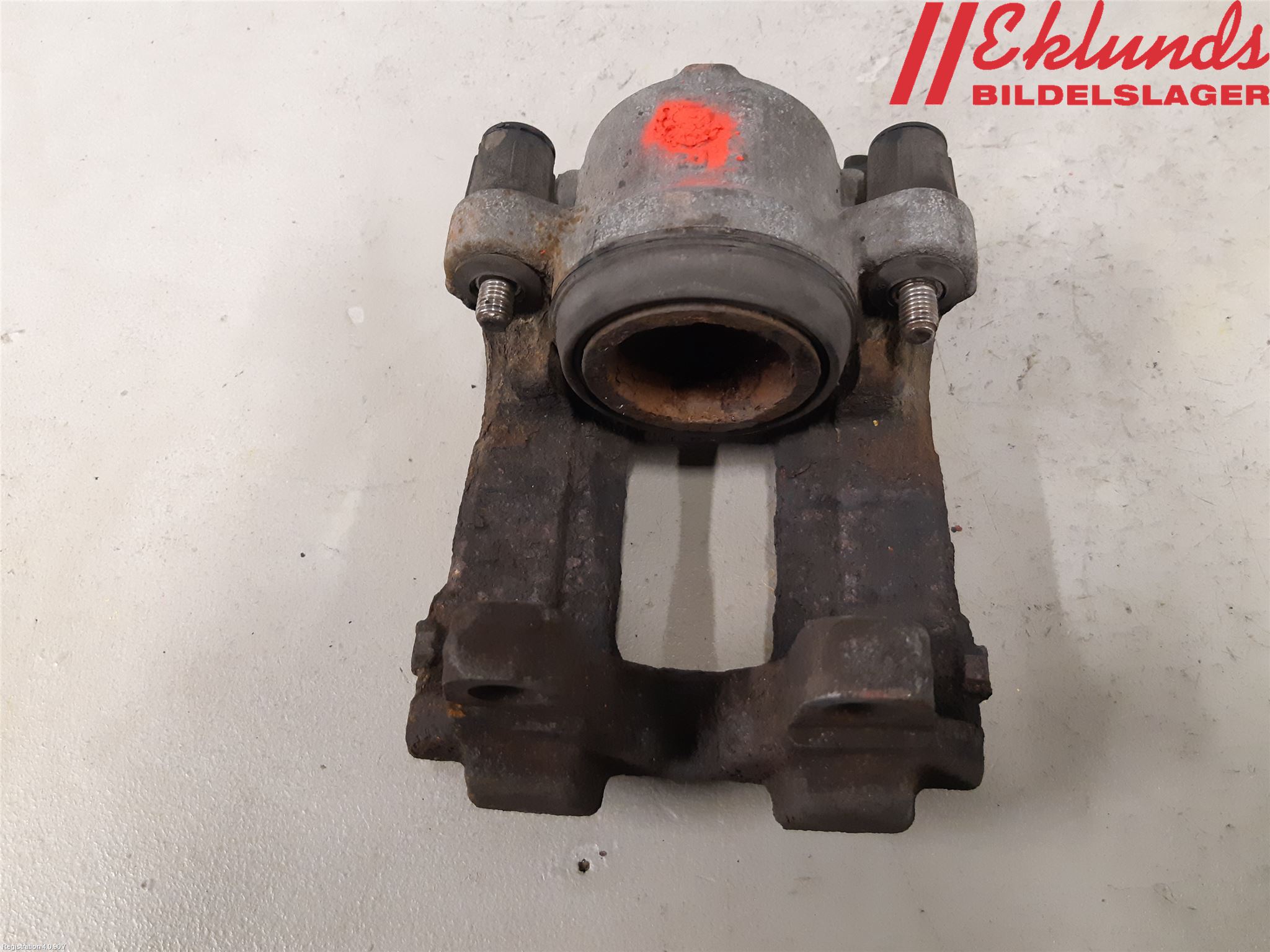 BMW 3 F30/F31/F80 12-19 Bromsok Fram Vänster