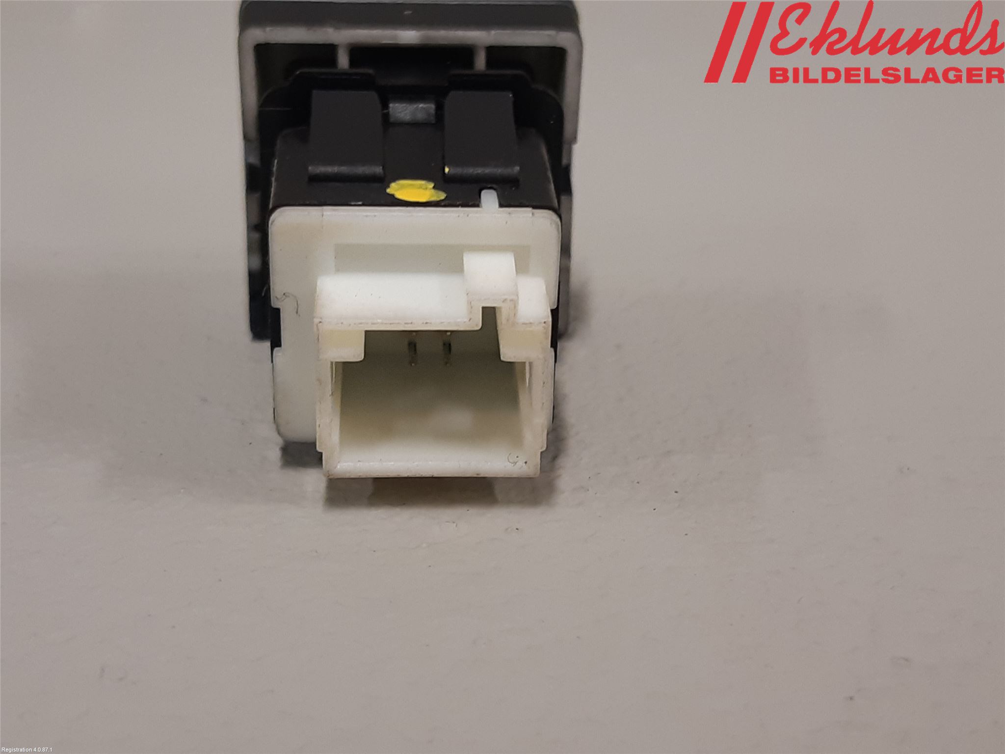 Citroen BERLINGO 08-18 Strömställare Övrigt