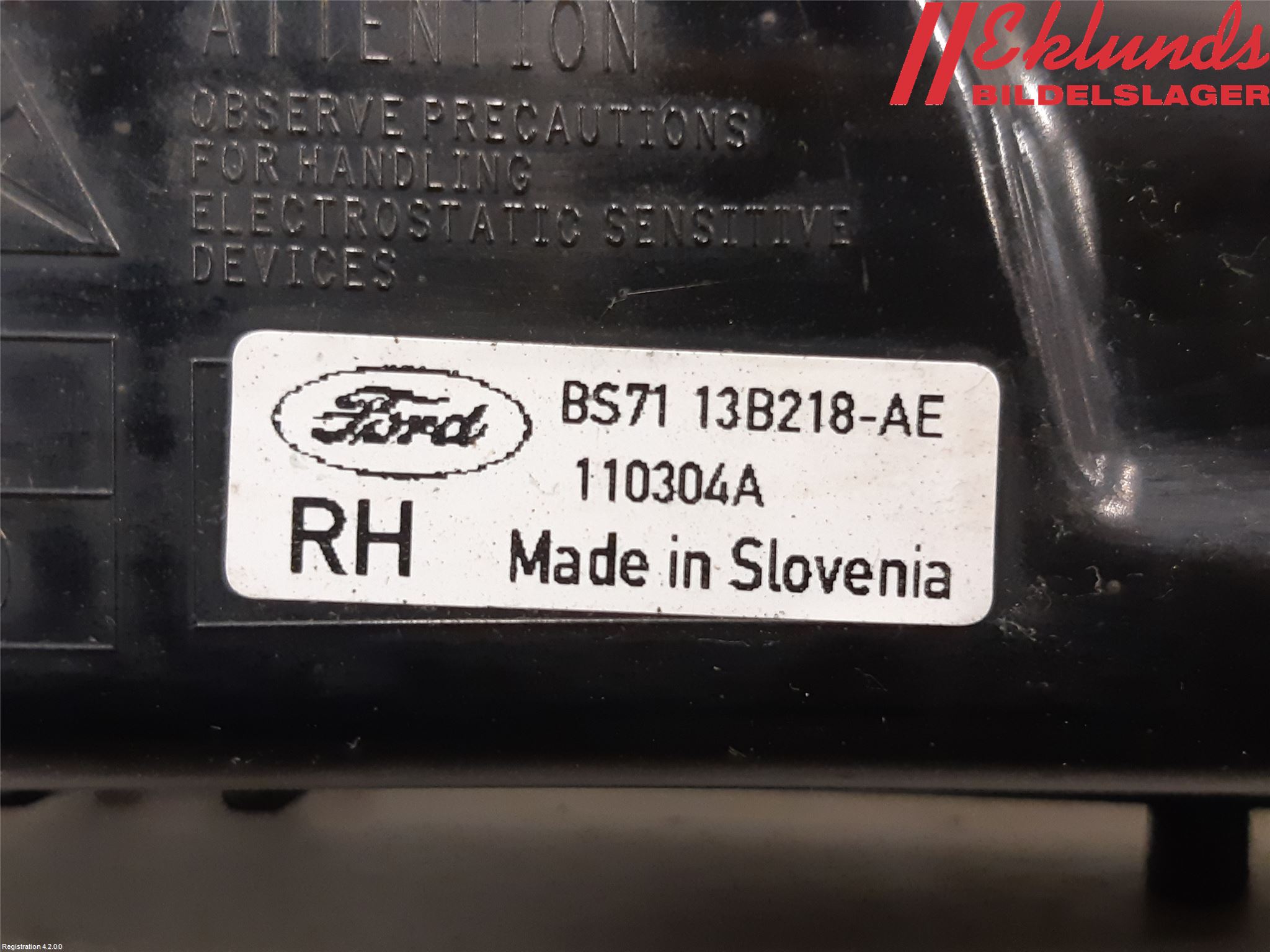 Ford MONDEO 07-15 Positionsljus Fram Hö