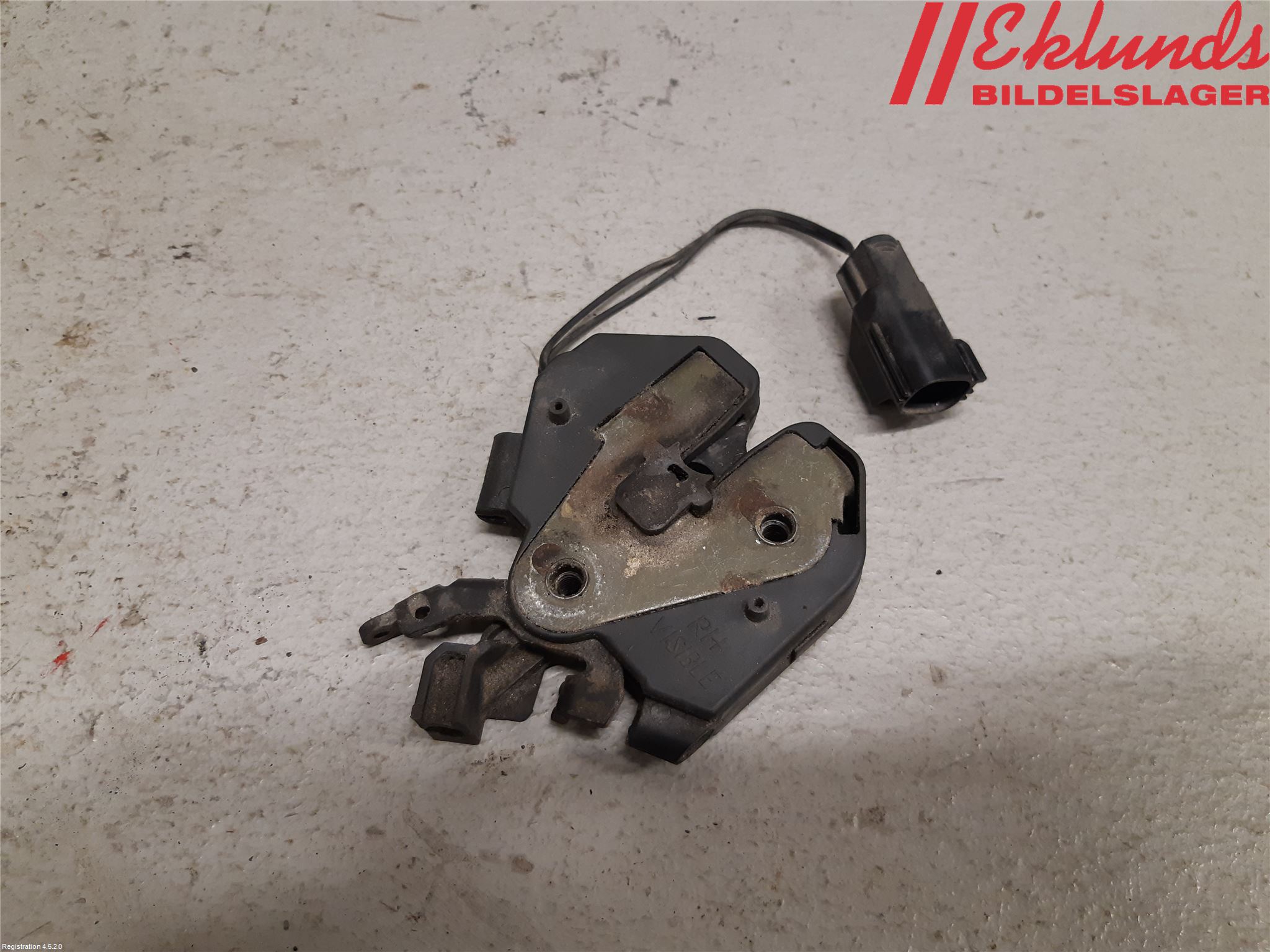 Volvo V70 00-04 Huvlås