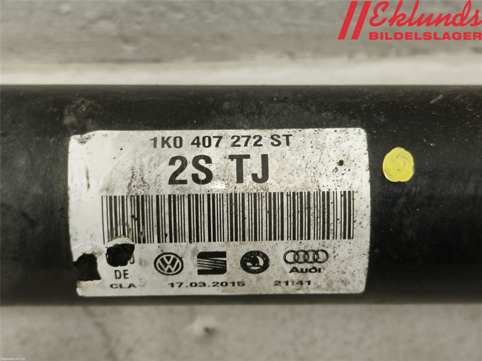Volkswagen VW TOURAN 10-15 Drivaxel Fram Höger