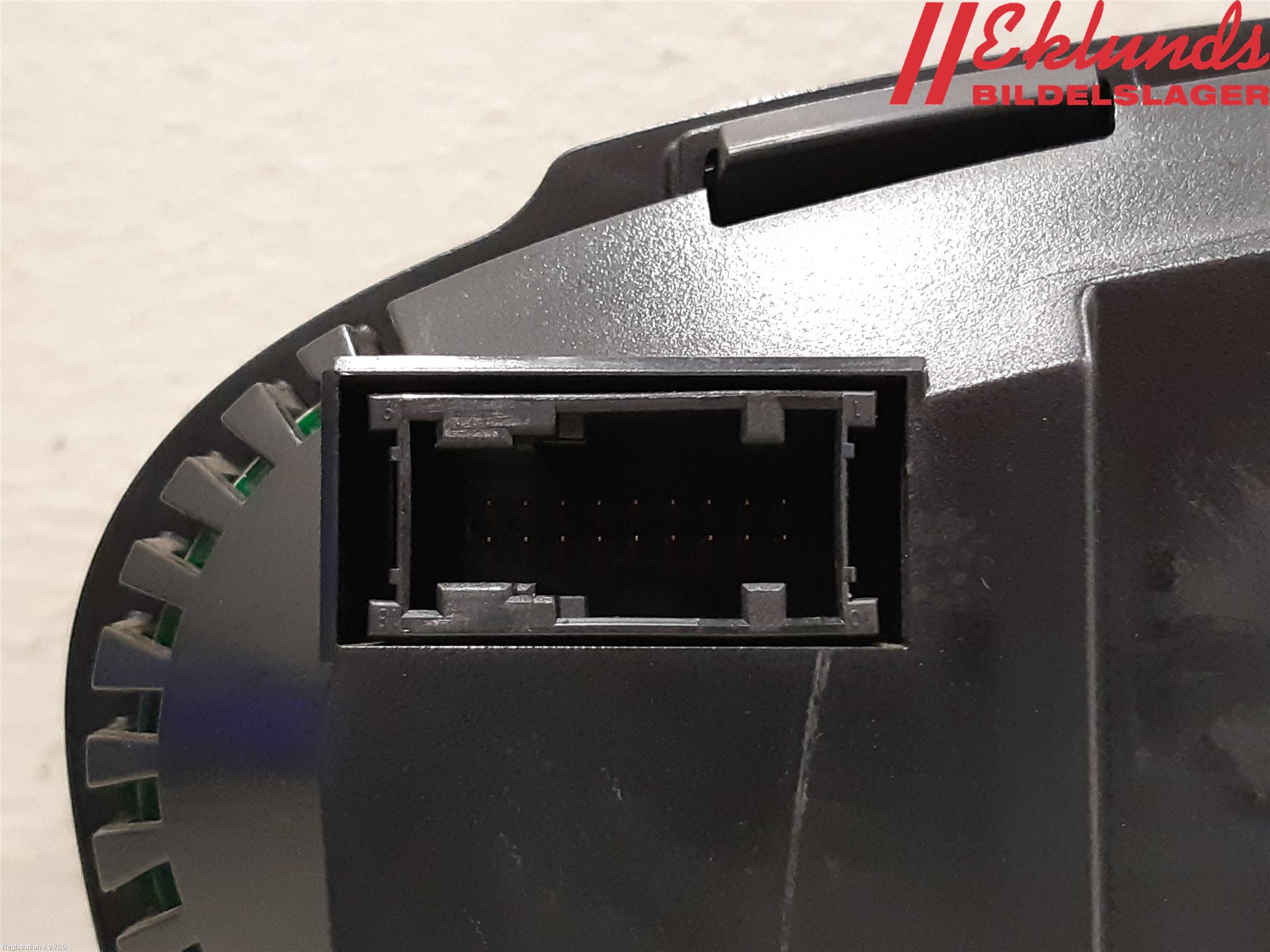 BMW 6 E63/64    02-10 Instrument Komb