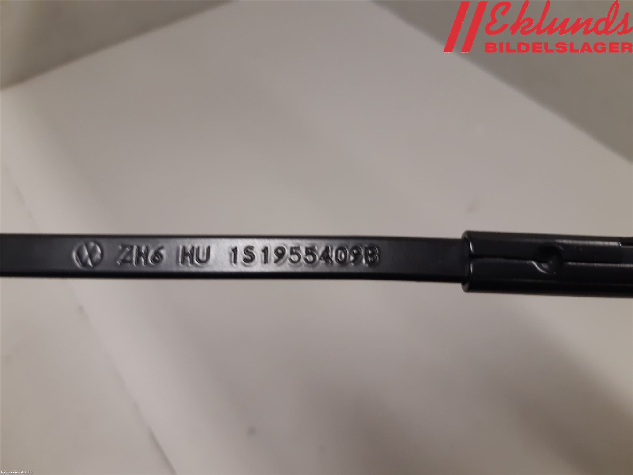 Volkswagen VW UP! / E-UP! Torkararm Armar Vindruta