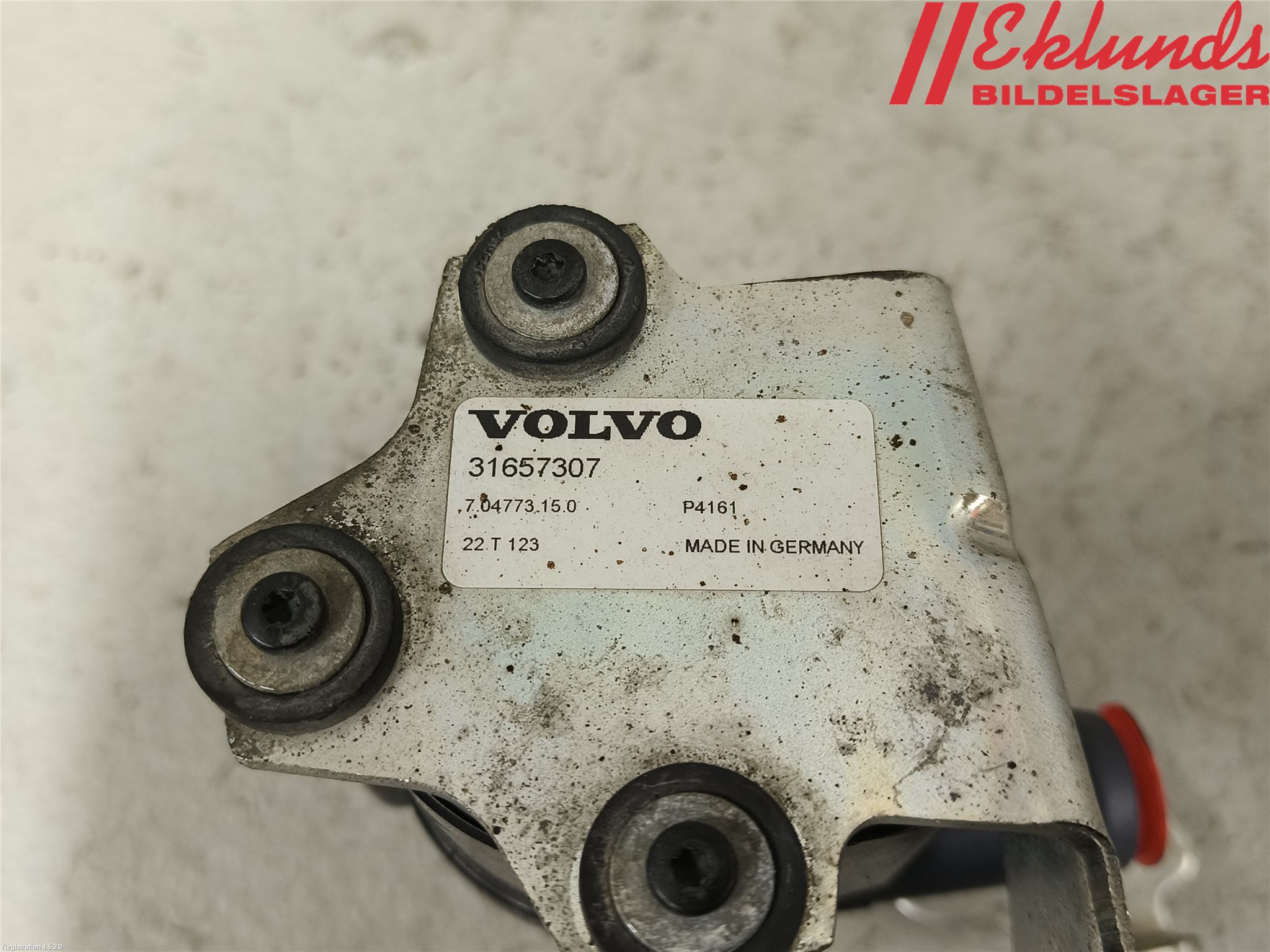 Volvo V90 17->> Vattenpump