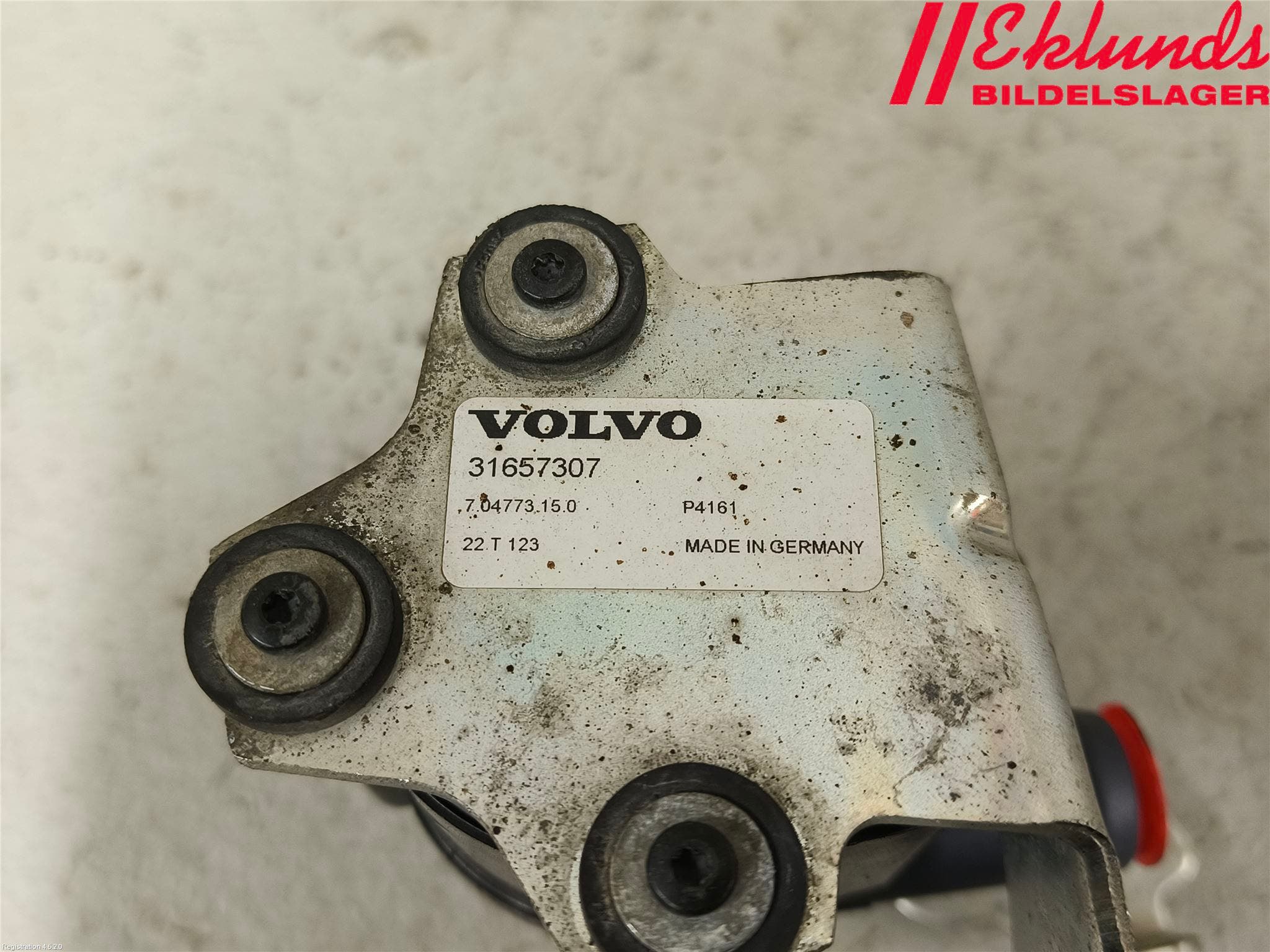 Volvo V90 17->> Vattenpump