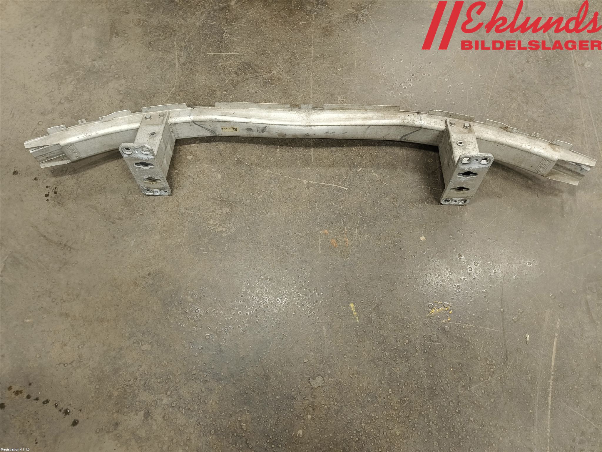 BMW 5 E60/61 Sed/Tou 02-10 Stötfångarbalk Fram