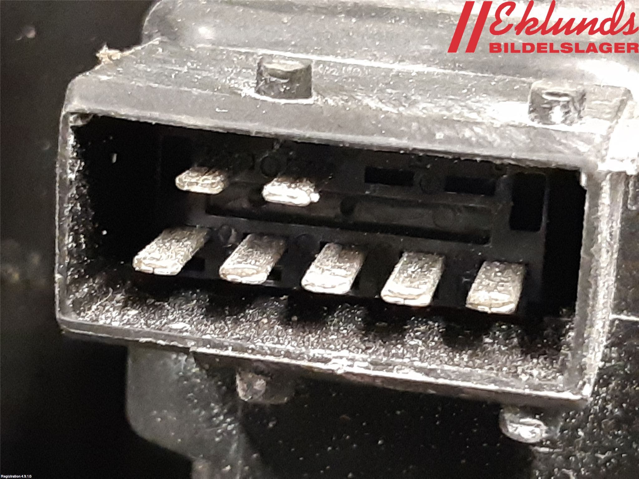 Peugeot 207 Strålkastare Vänster