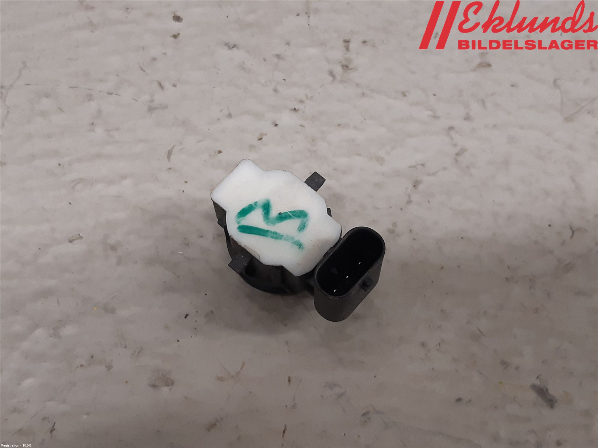 Tesla MODEL S 13- Parkeringshjälp Backsensor