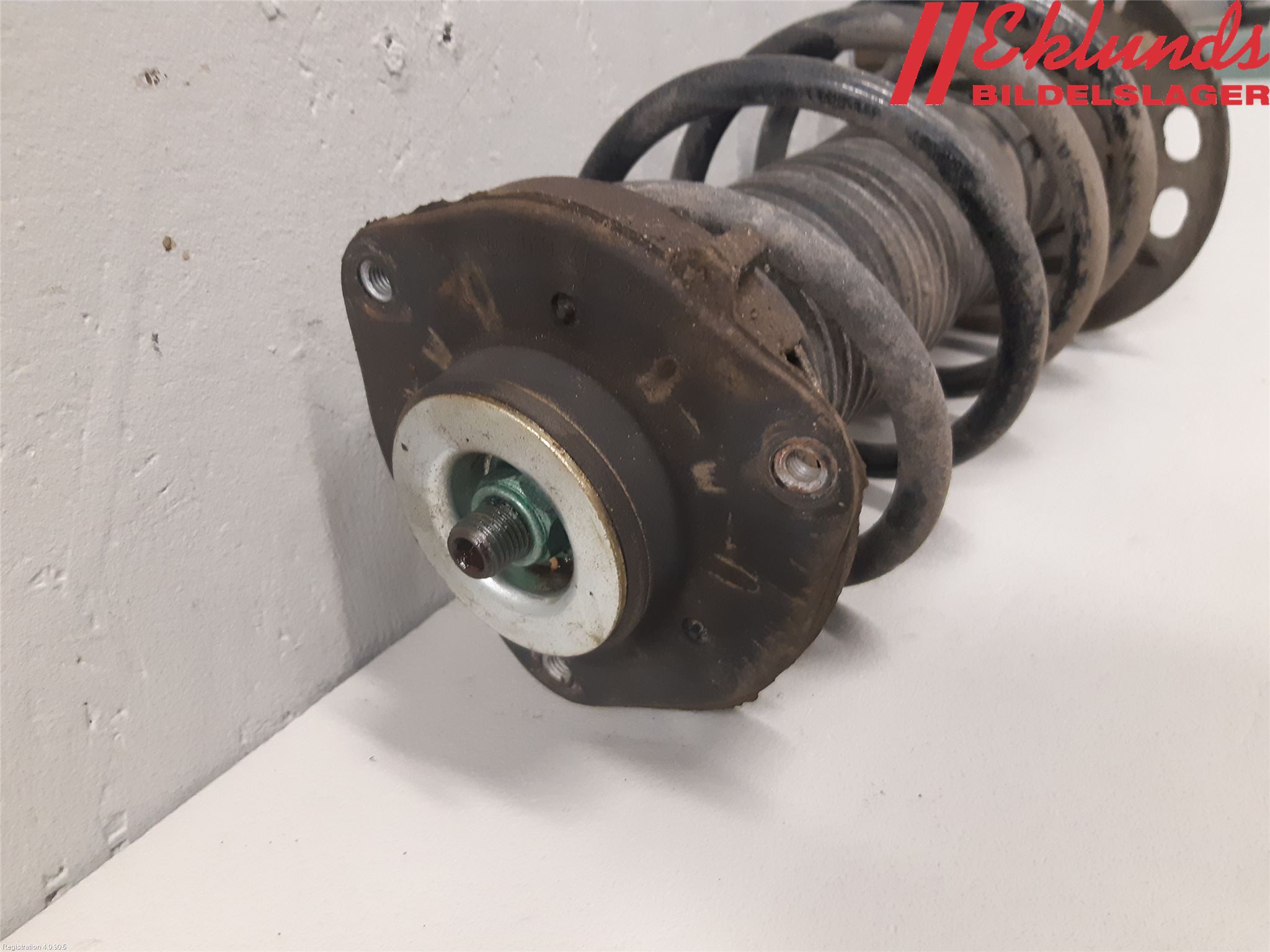 Volkswagen VW GOLF VI 09-13 Fjäderben Fram Höger