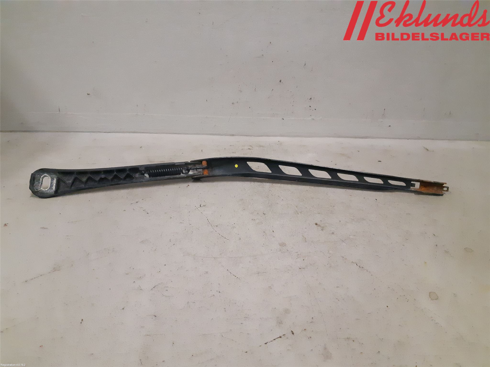 BMW 5 E60/61 Sed/Tou 02-10 Torkararm Armar Vindruta