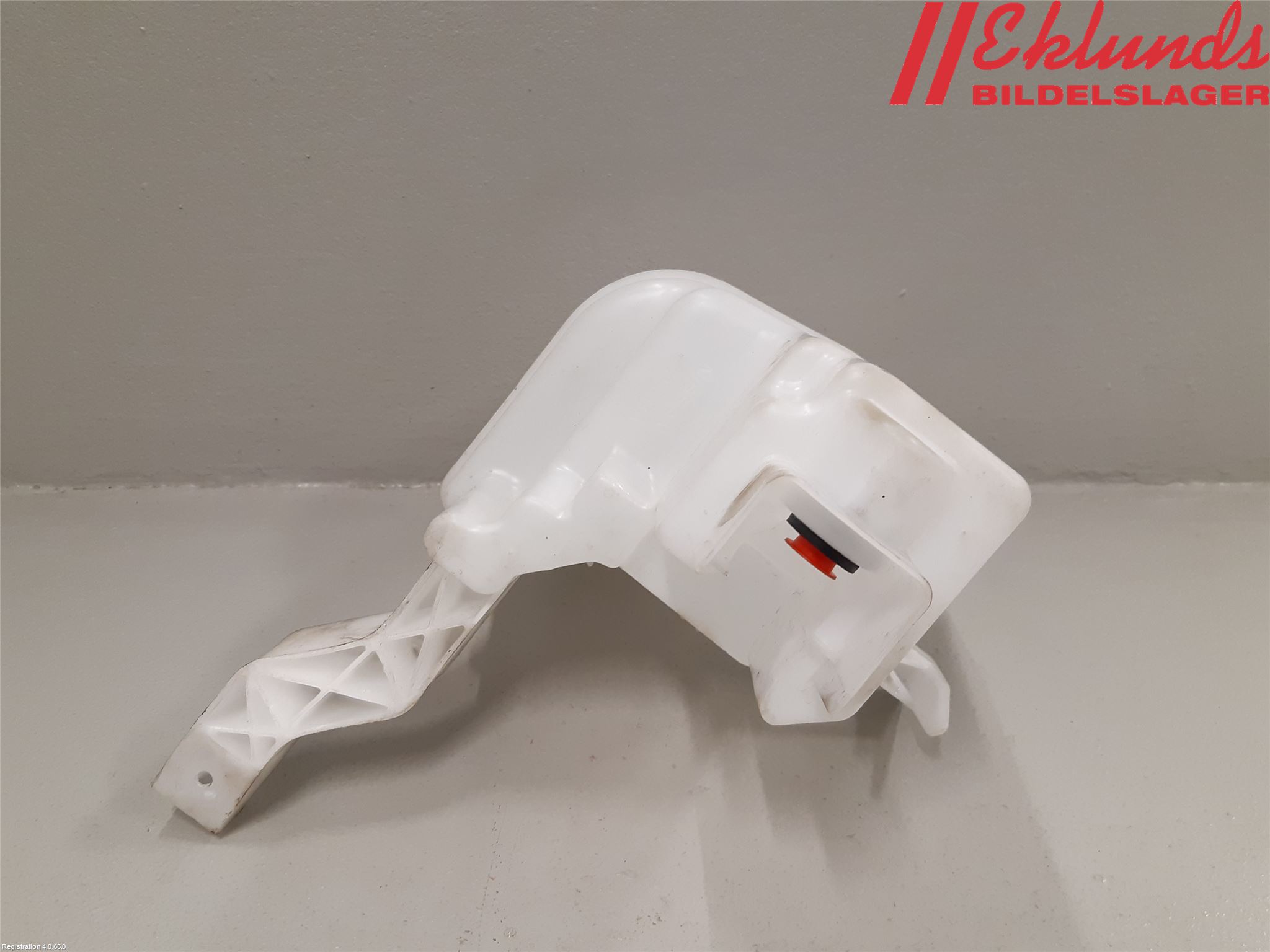 Nissan NV200/NV200 COMBI Spolartank Vindruta