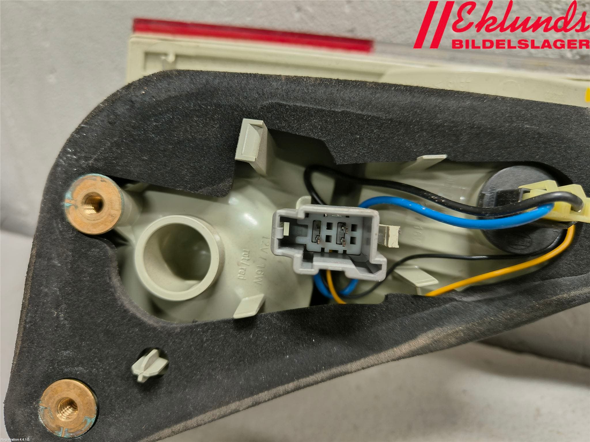 Volvo V70 08-13 Bakljus Lucka Hö