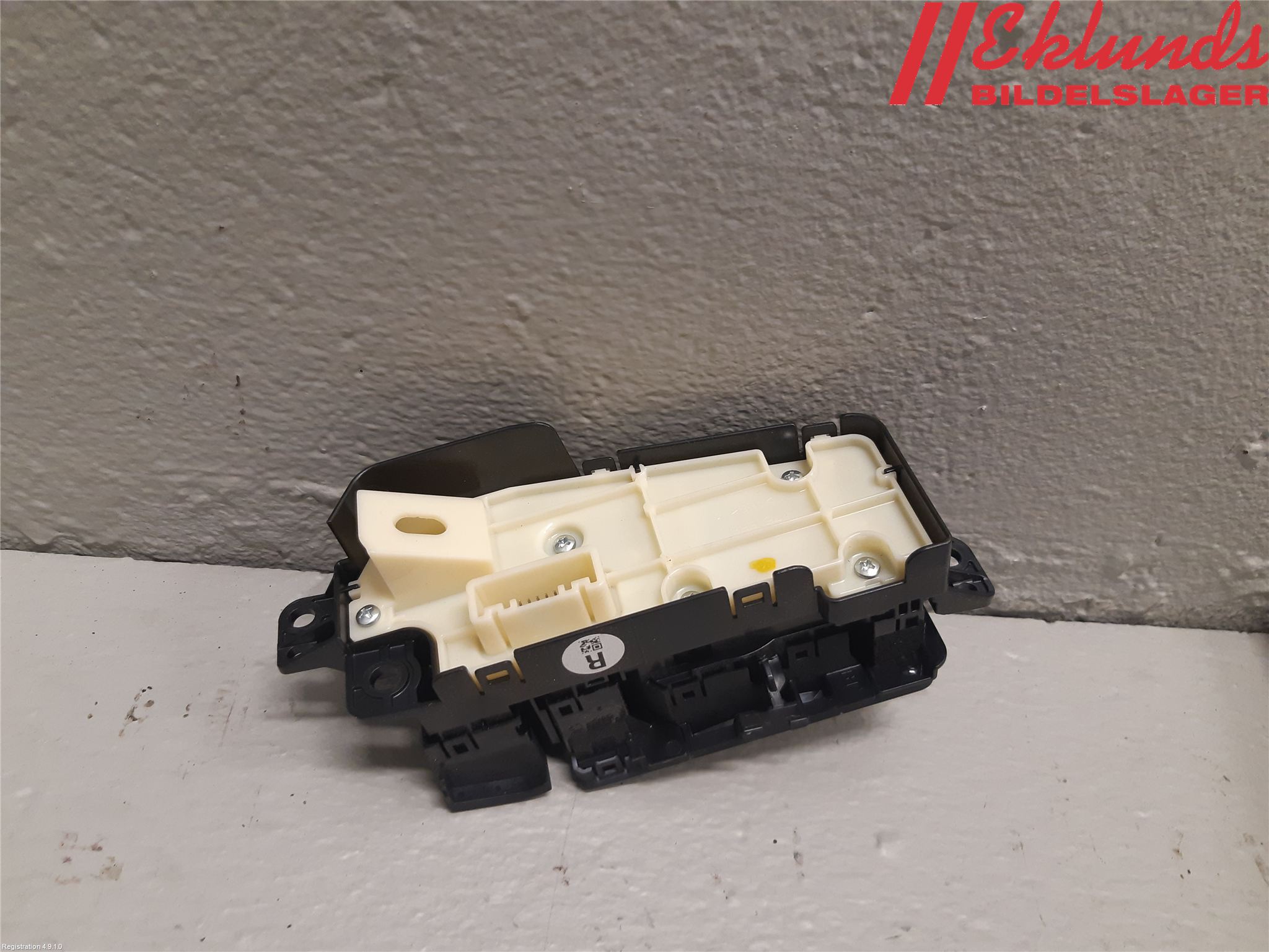 Toyota RAV4 19- Strömställare Multifunktion