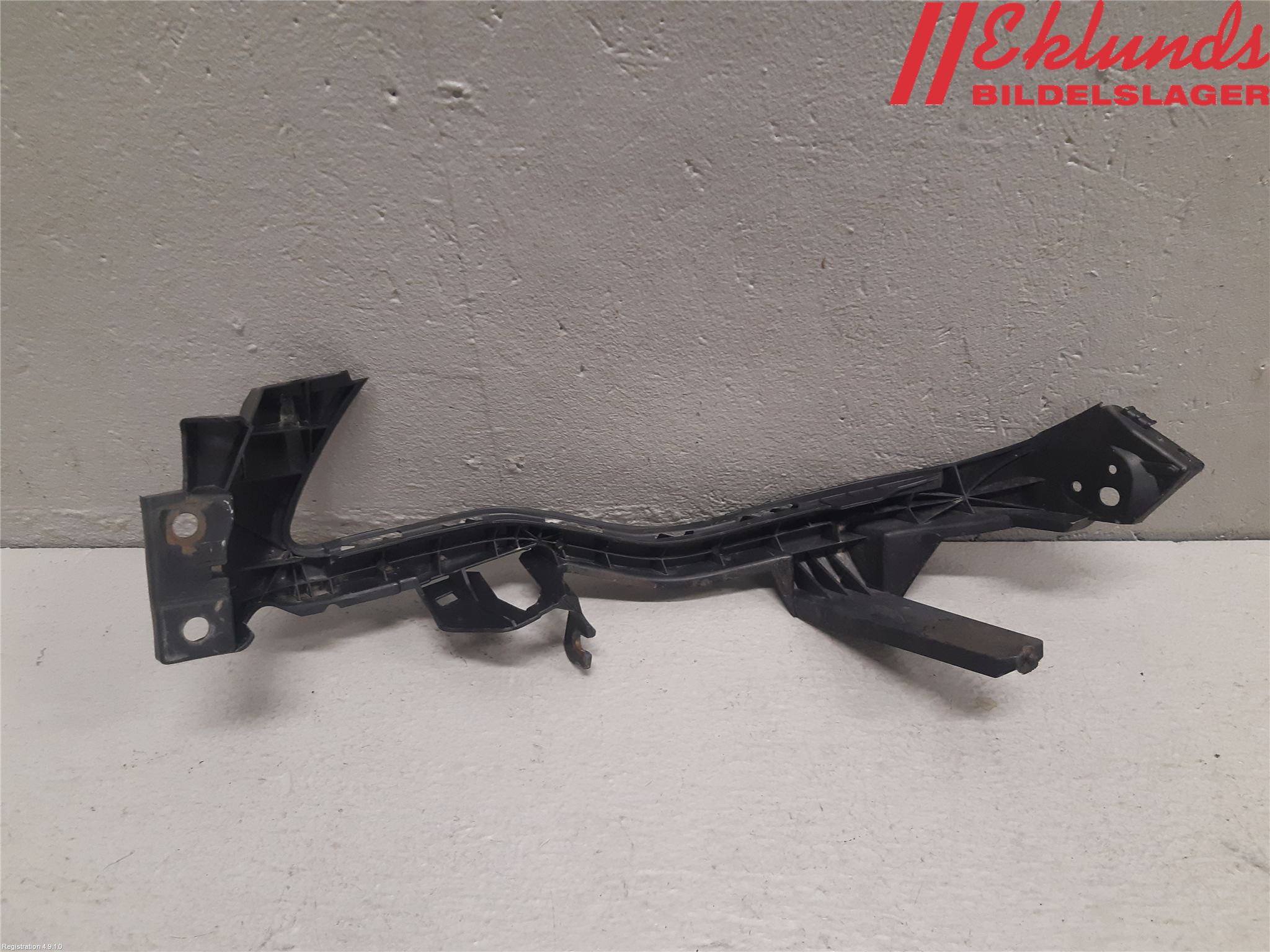Subaru XV 12-17 Strålkast Fästsarg