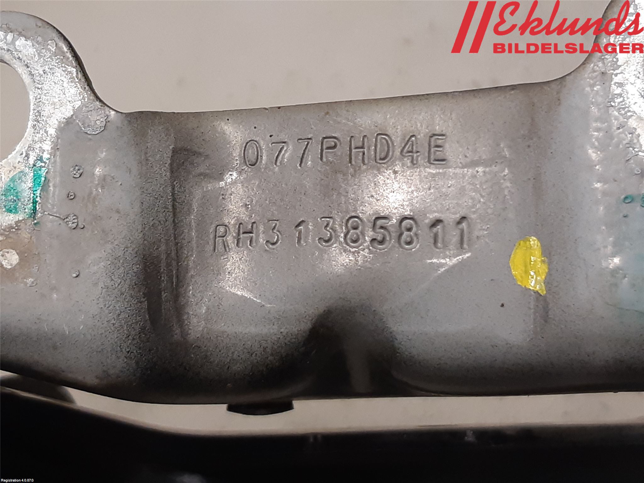 Volvo XC70 14-16 Huvgångjärn