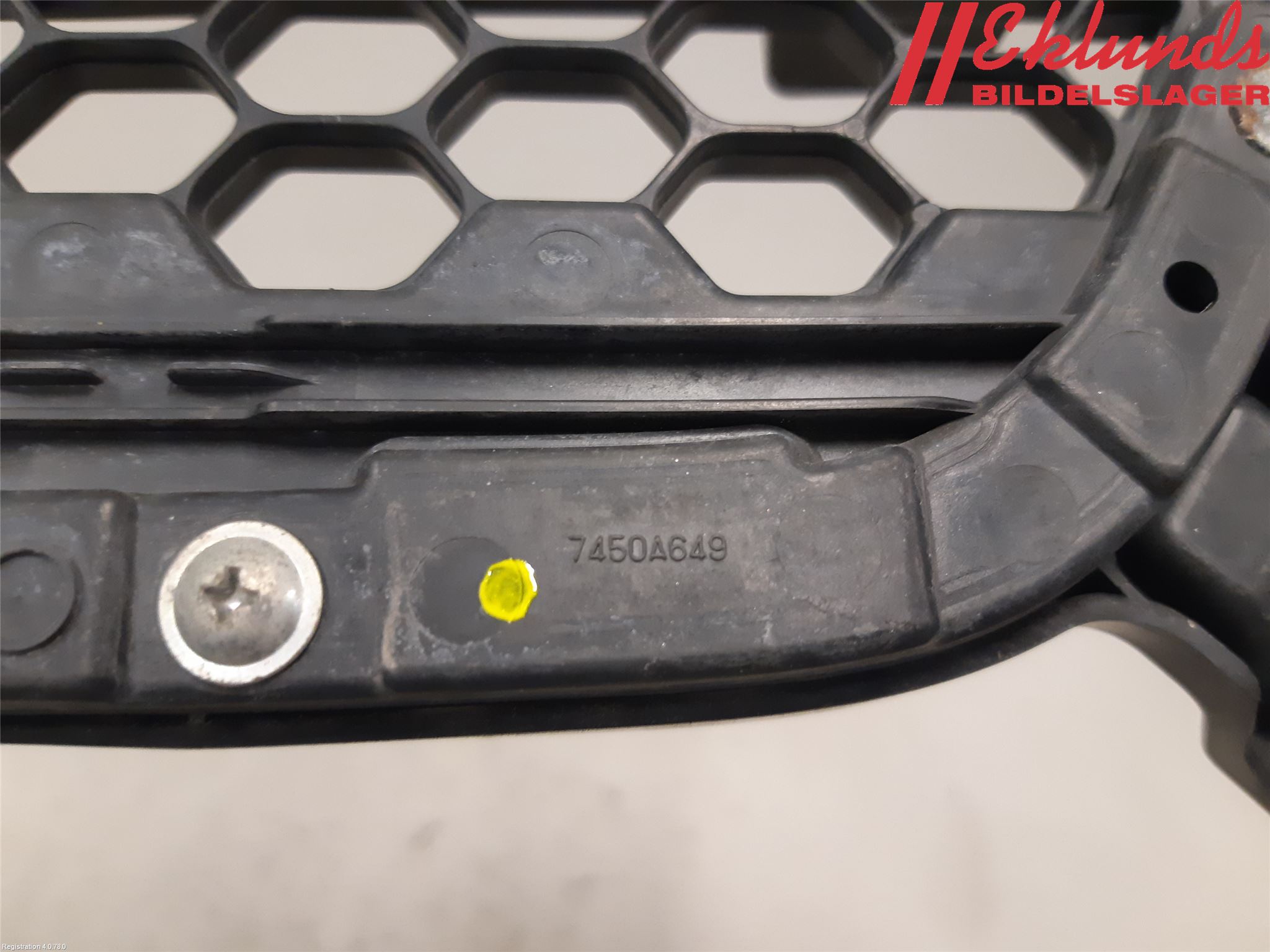Mitsubishi LANCER 07-14 Stöt Utfyllnad-List-Grill