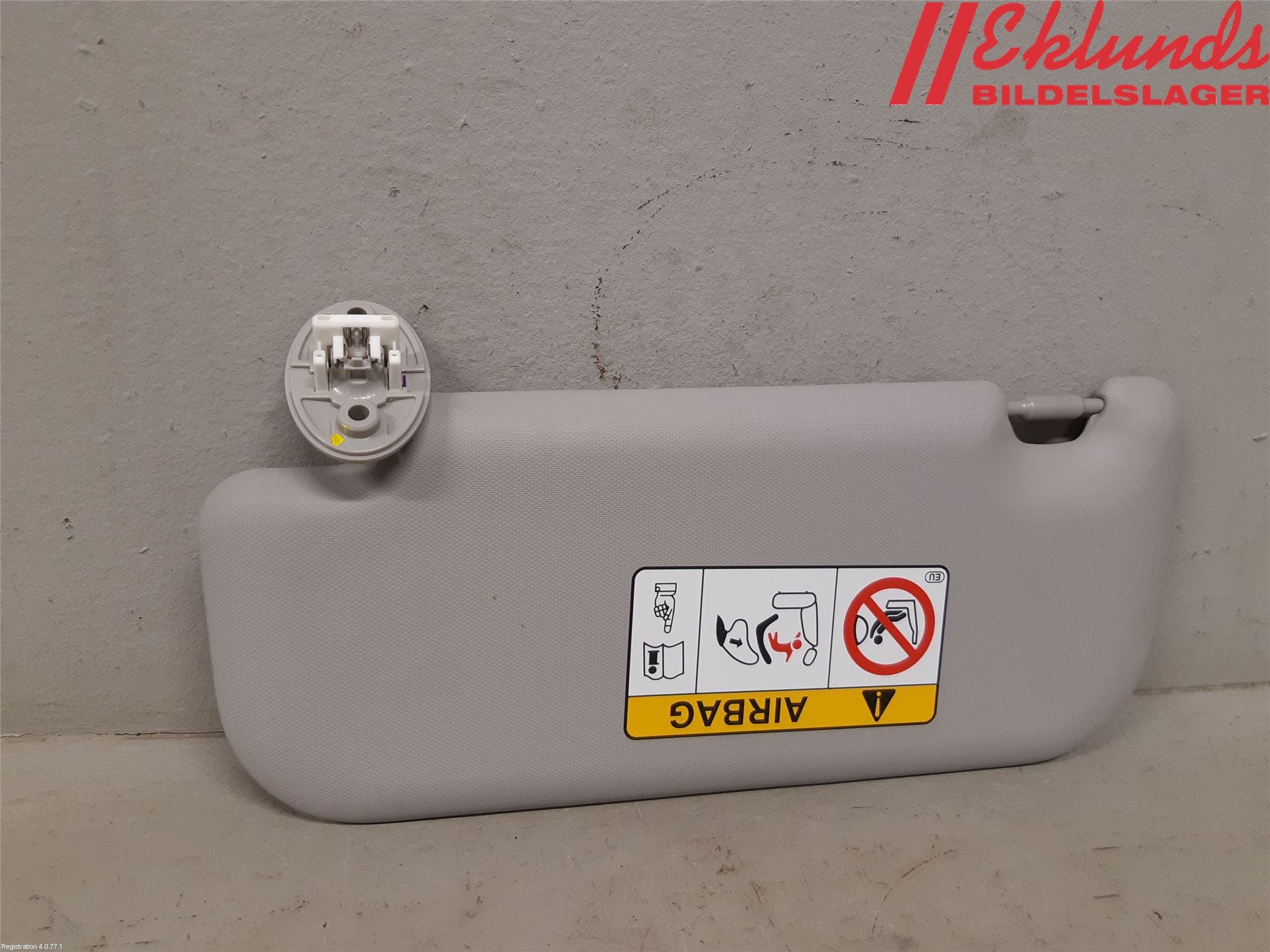 Toyota RAV4 19- Solskydd