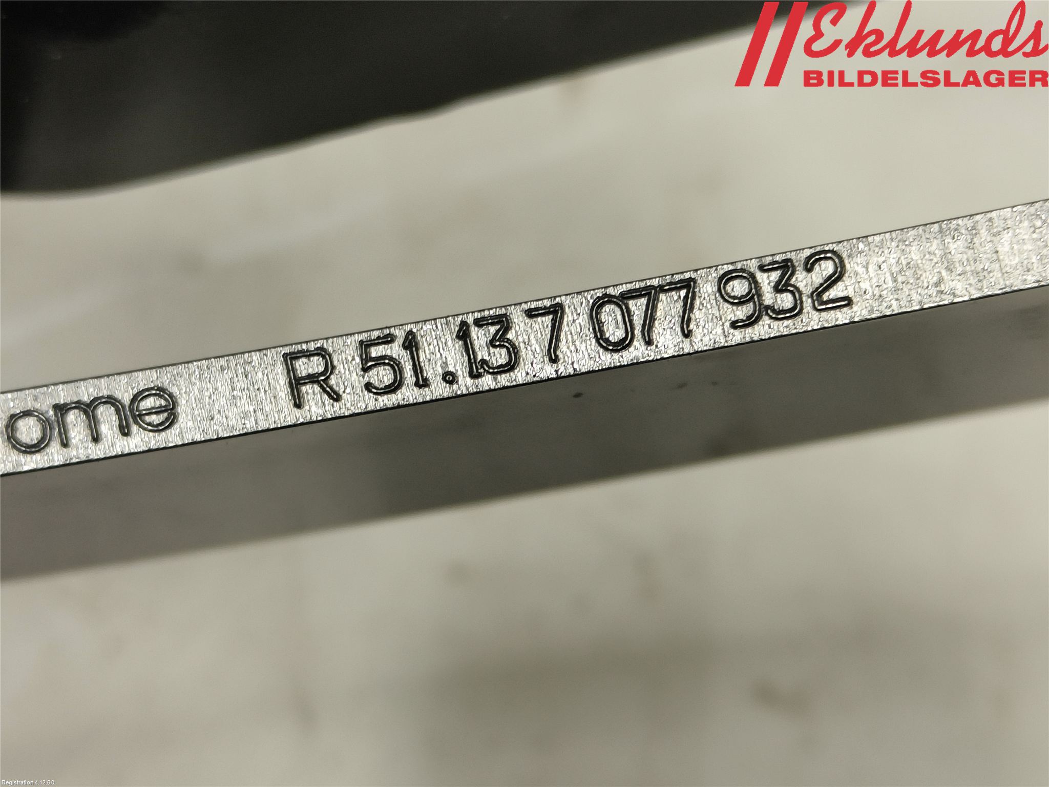 BMW 6 E63/64    02-10 Grilldel Mitt