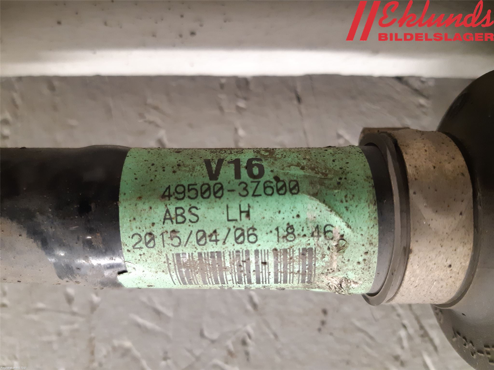 Hyundai i40 16-18 Drivaxel Fram Vänster