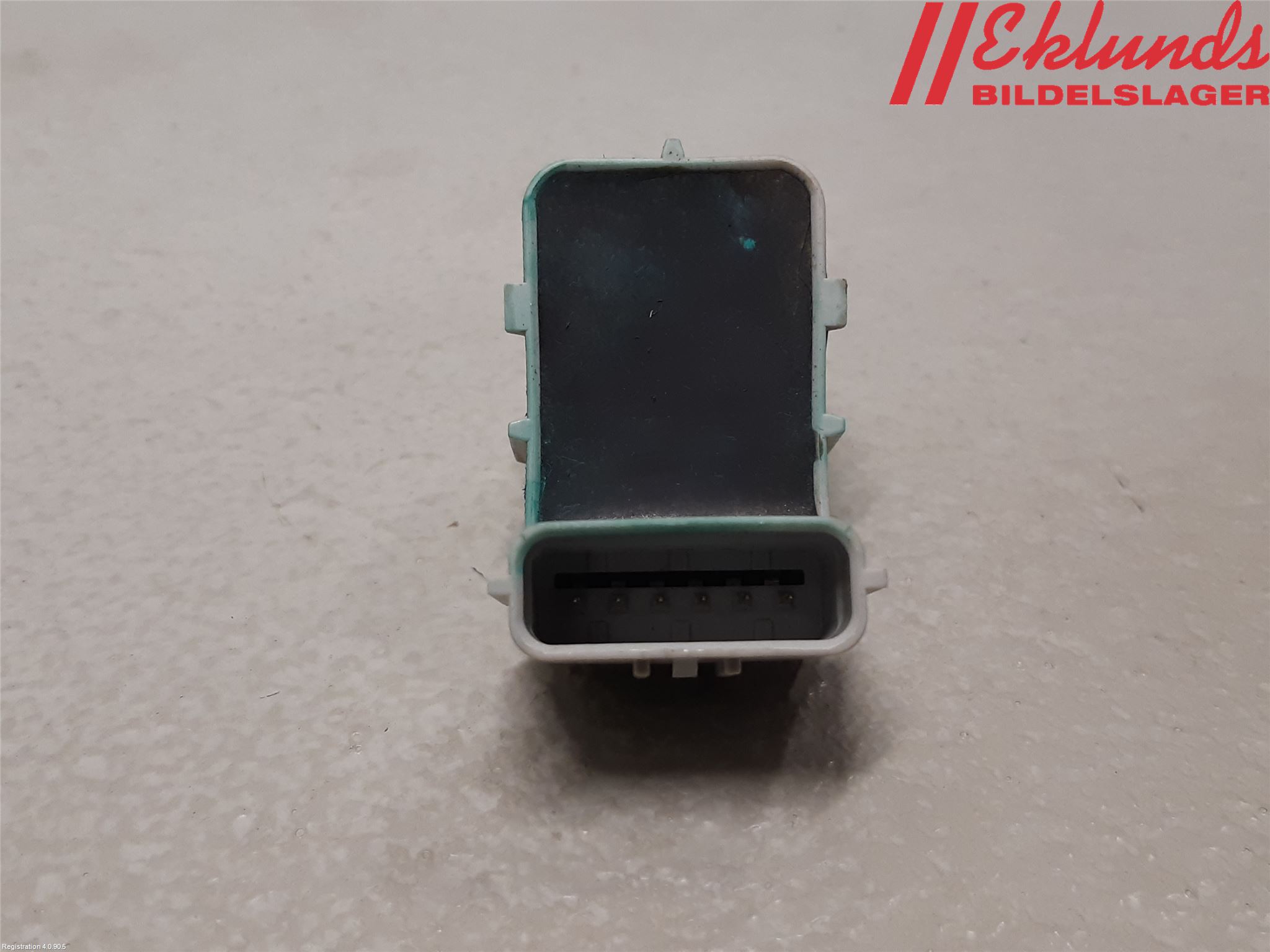 Kia RIO 12-16 Parkeringshjälp Backsensor