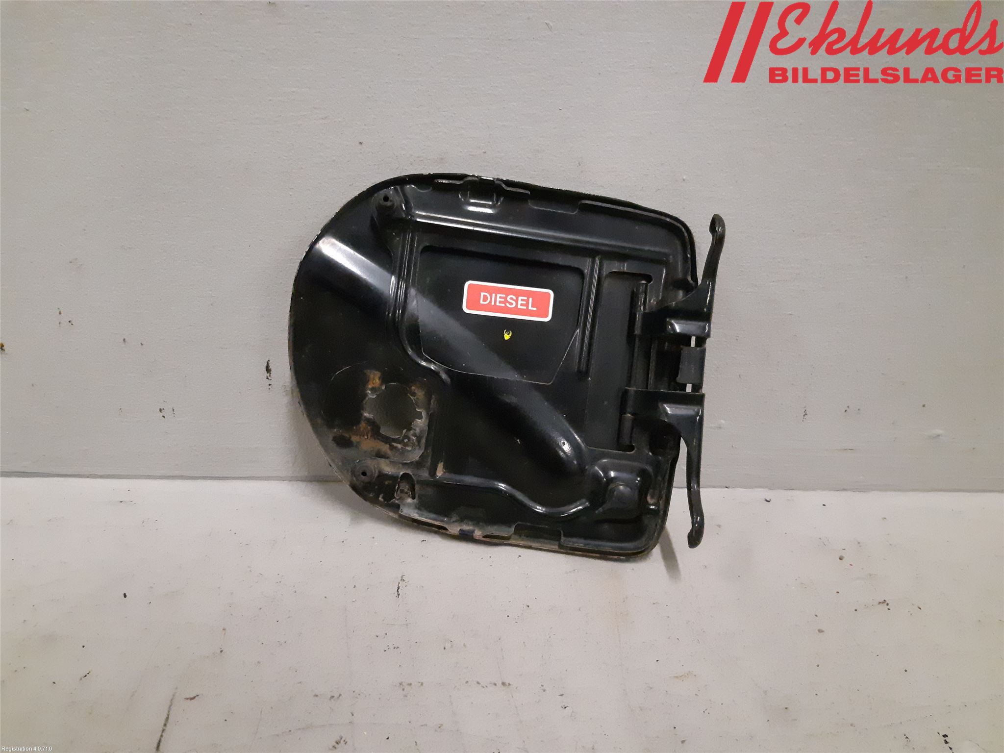 Nissan NAVARA 05-16 Tanklucka