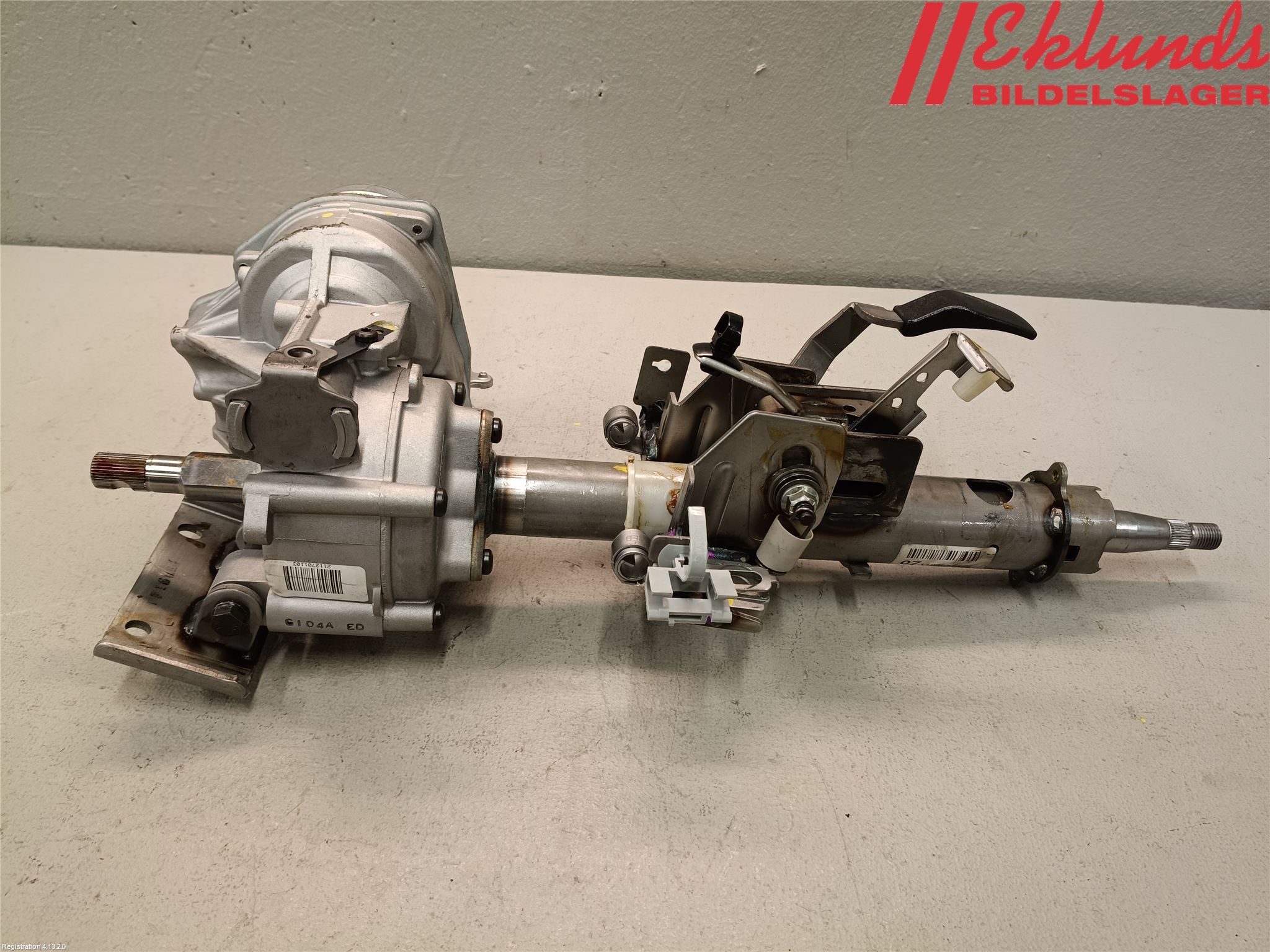 Kia CEED 06-12 Rattaxelagg Med Inb Servo