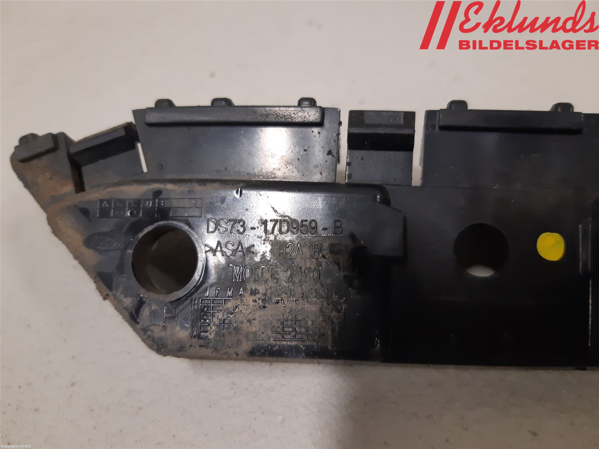 Ford MONDEO 15-22 Stötfångarfäste Fram Vä