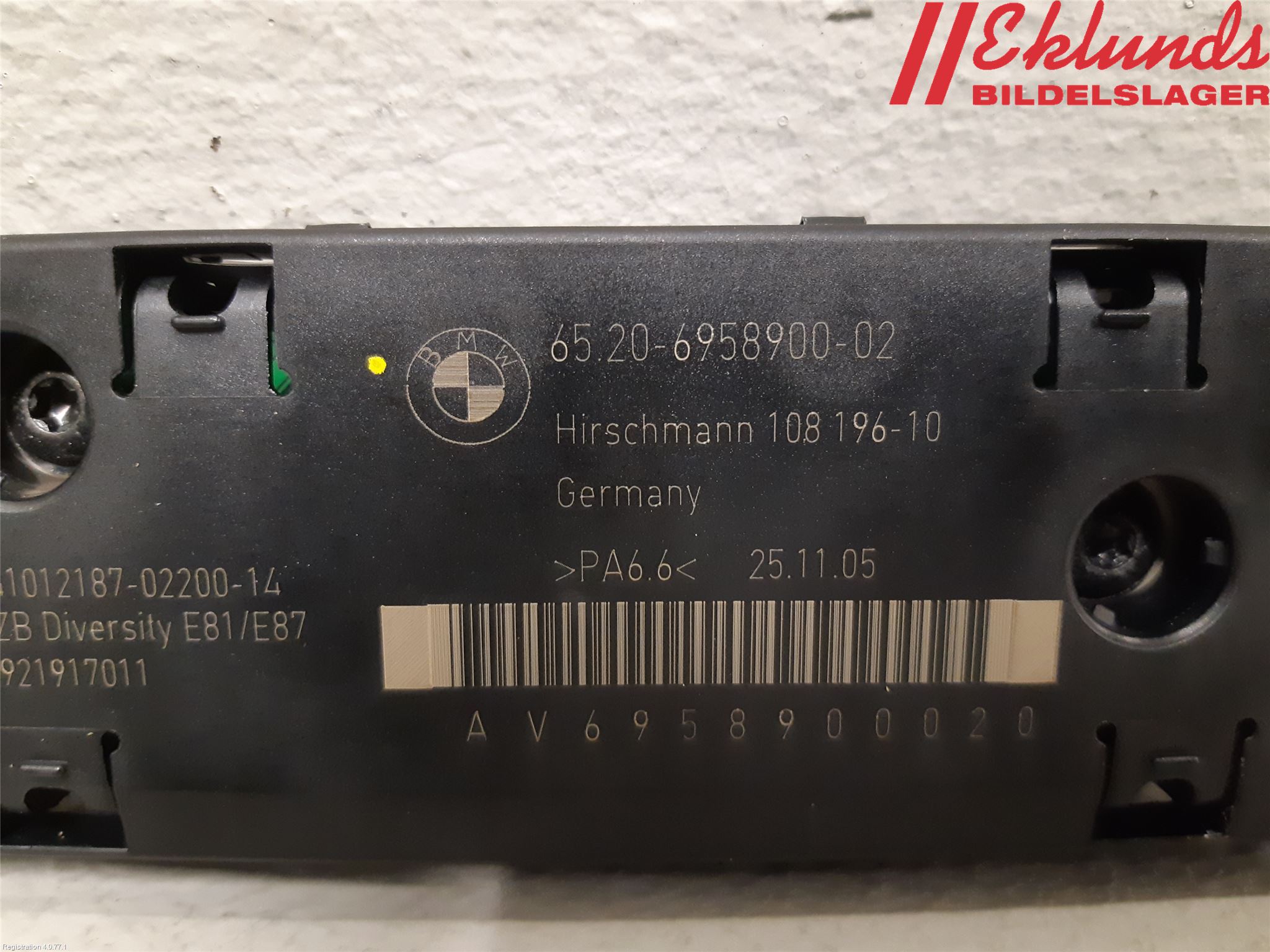 BMW 1 E87/81 5D/3D 03-11 Antennförstärkare