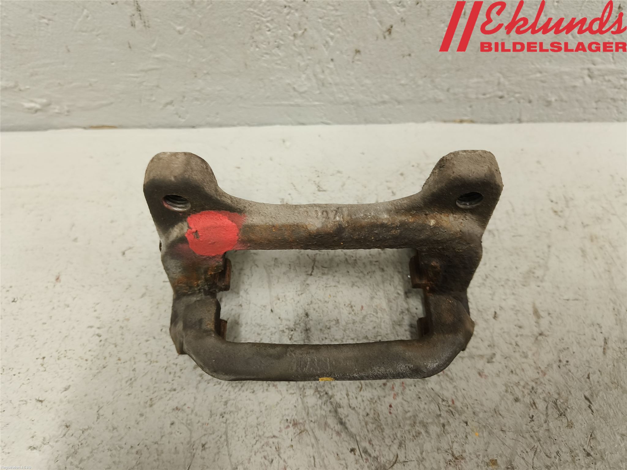 Opel INSIGNIA 17- Bromsokshållare