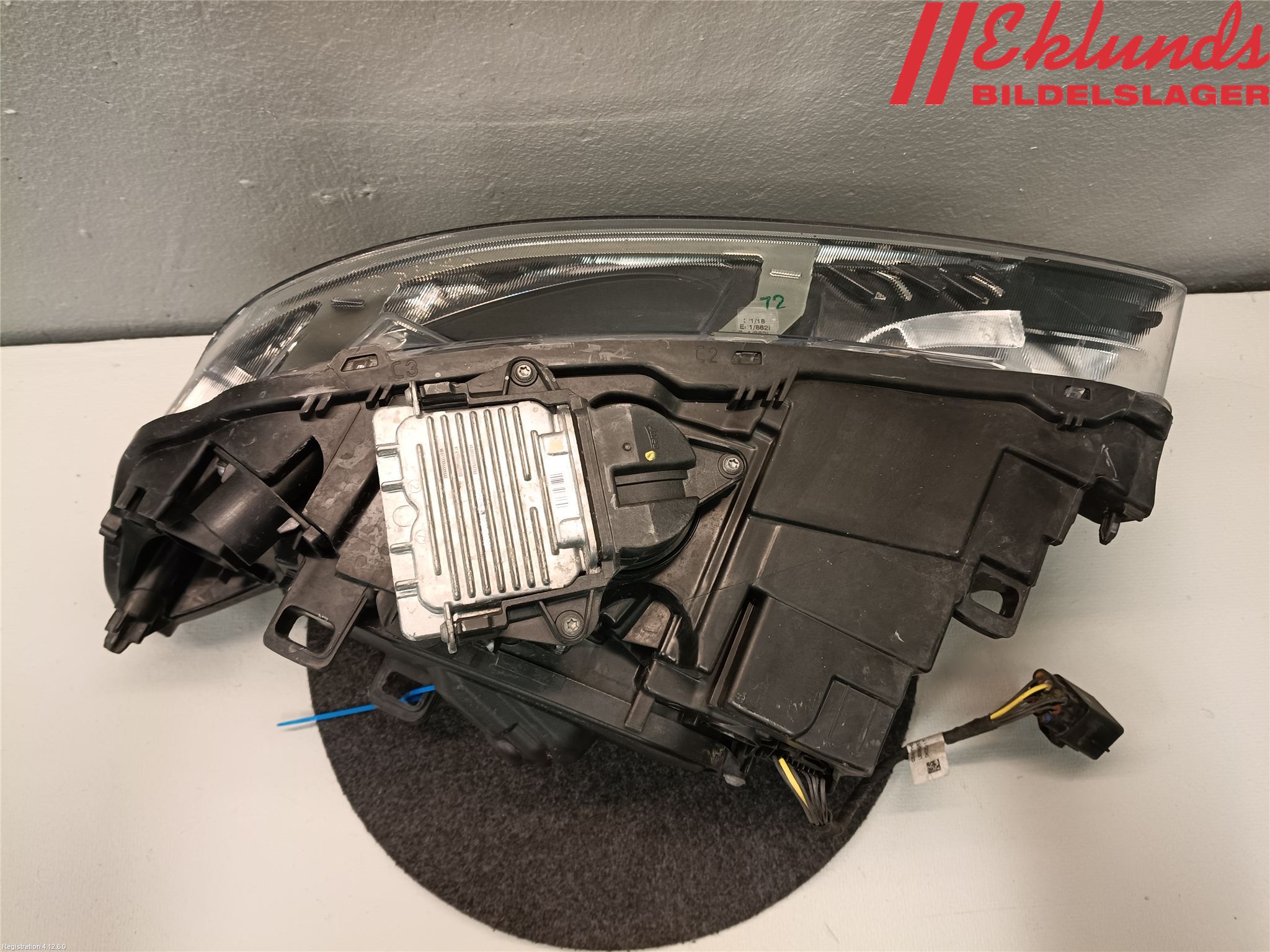 Volvo V60 14-18 Strålkastare Höger