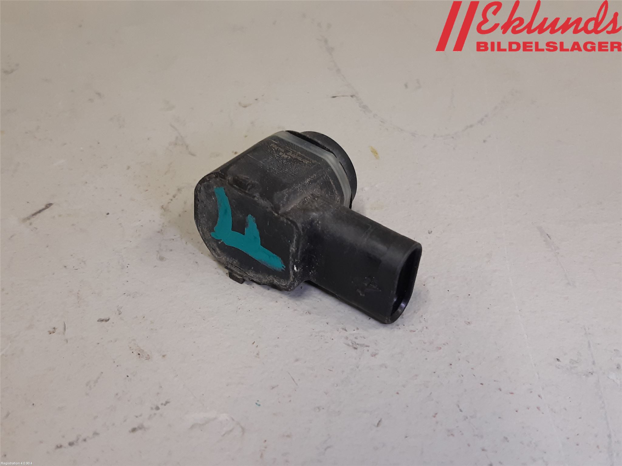 Volkswagen VW PASSAT 11-14 Parkeringshjälp Frontsensor