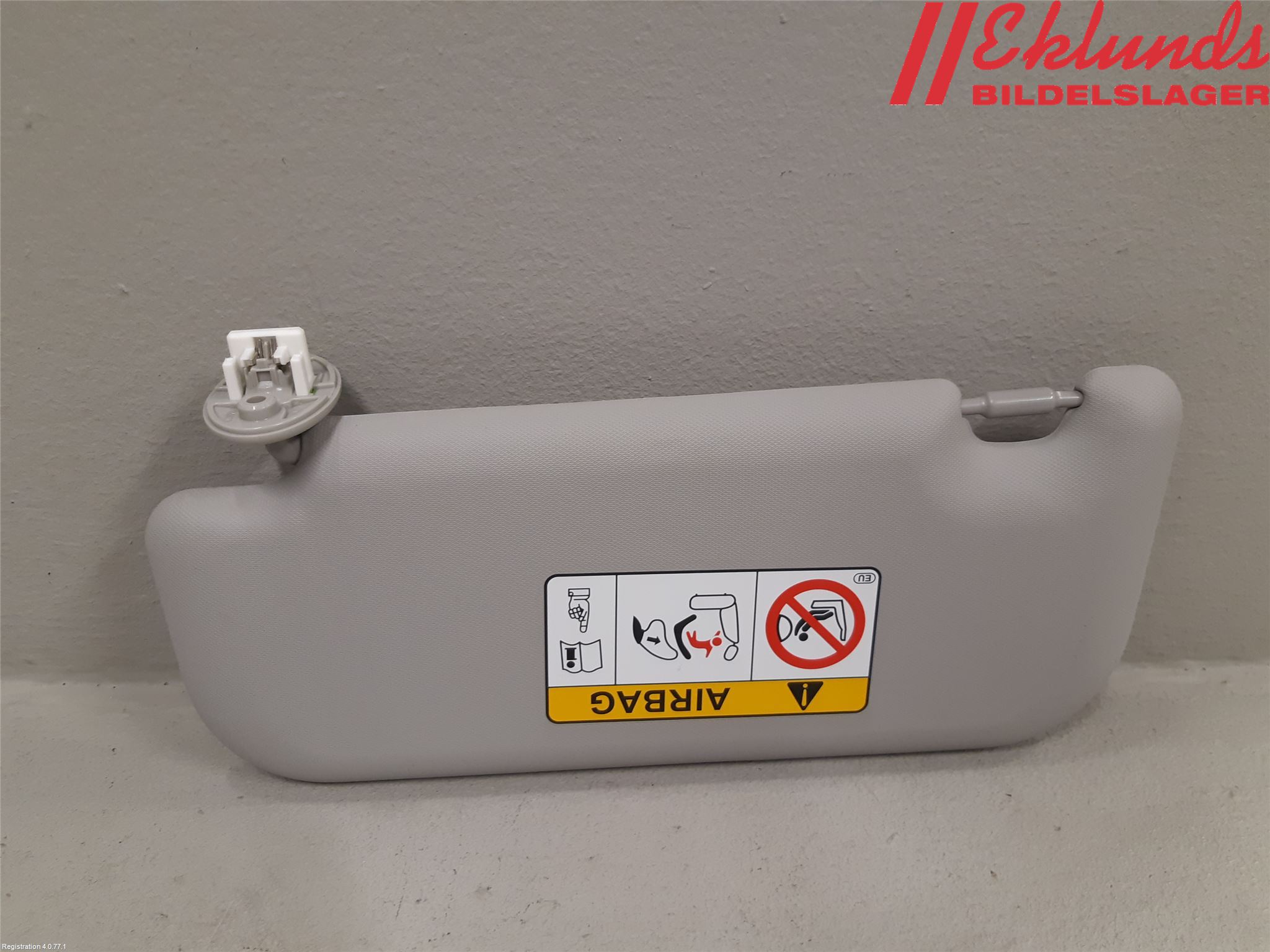 Toyota RAV4 19- Solskydd