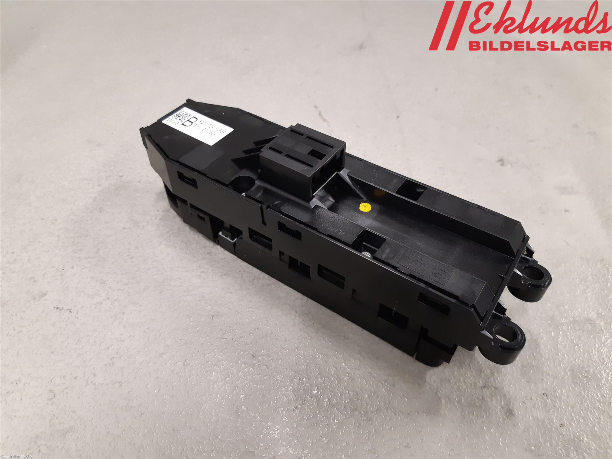 Mazda CX-30 20- Strömställare Elhiss