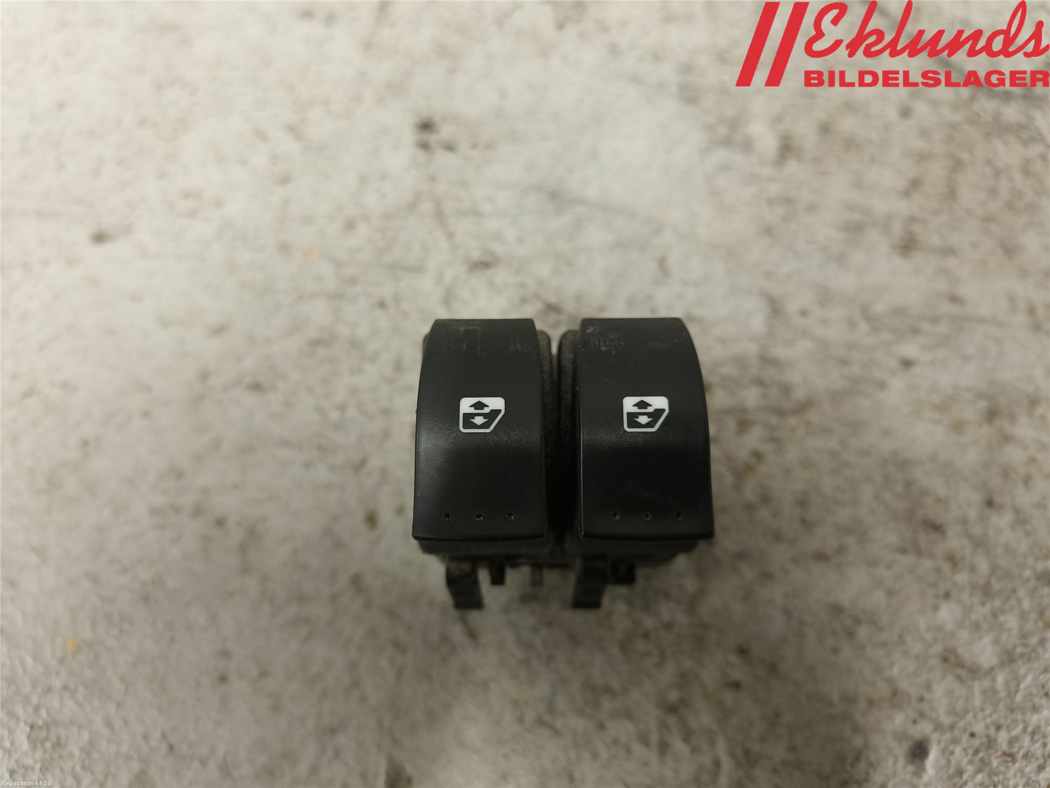 Nissan NV400 12-24 Strömställare Elhiss