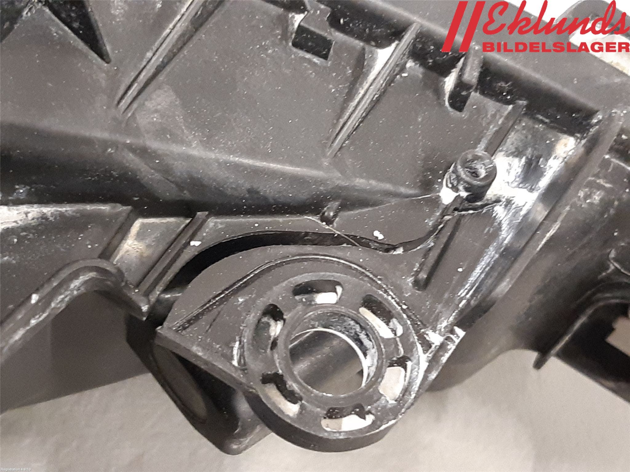 Peugeot 207 Strålkastare Vänster