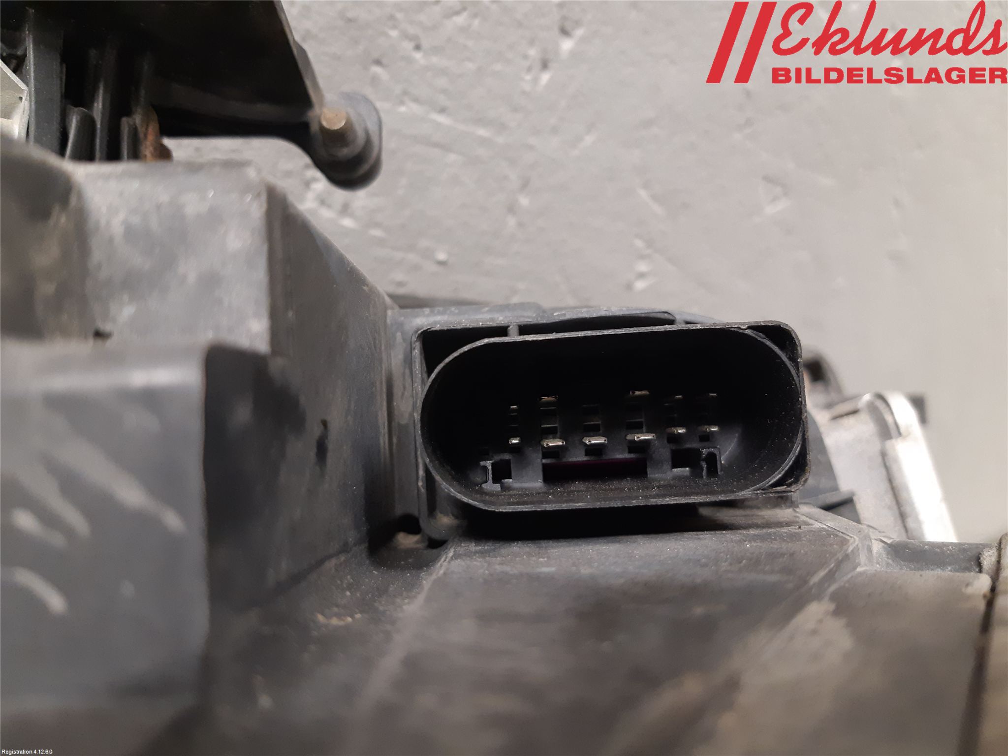 Audi A4 ALLROAD 09-16 Strålkastare Vänster