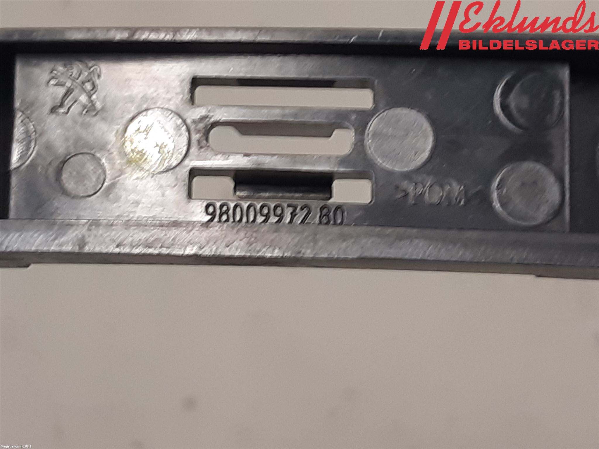 Peugeot 308 14-21 Stötfångarfäste Bak Vä
